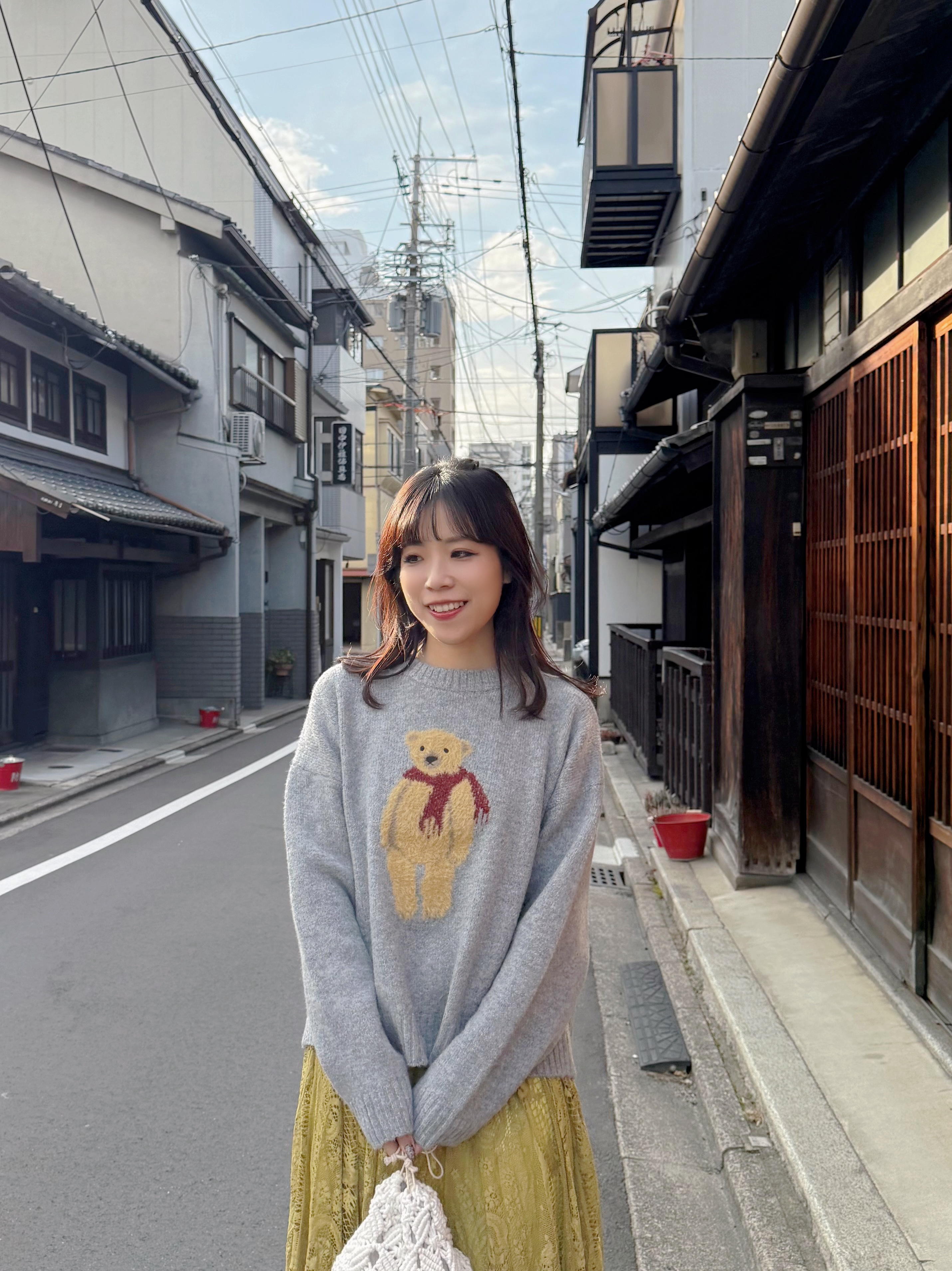 2色•頸巾熊仔冷衫