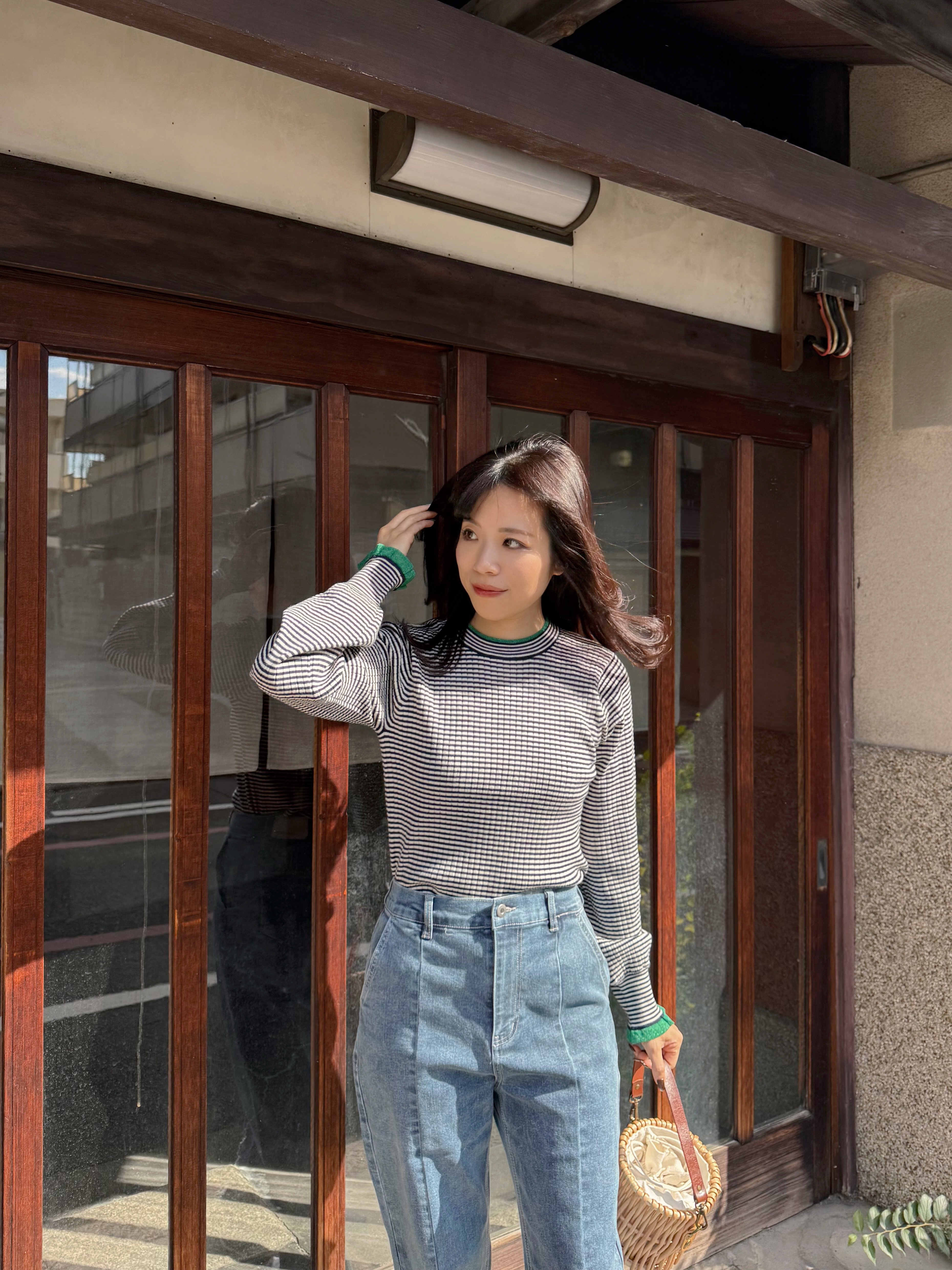 14色•領位微閃拼色泡泡袖針織上衣