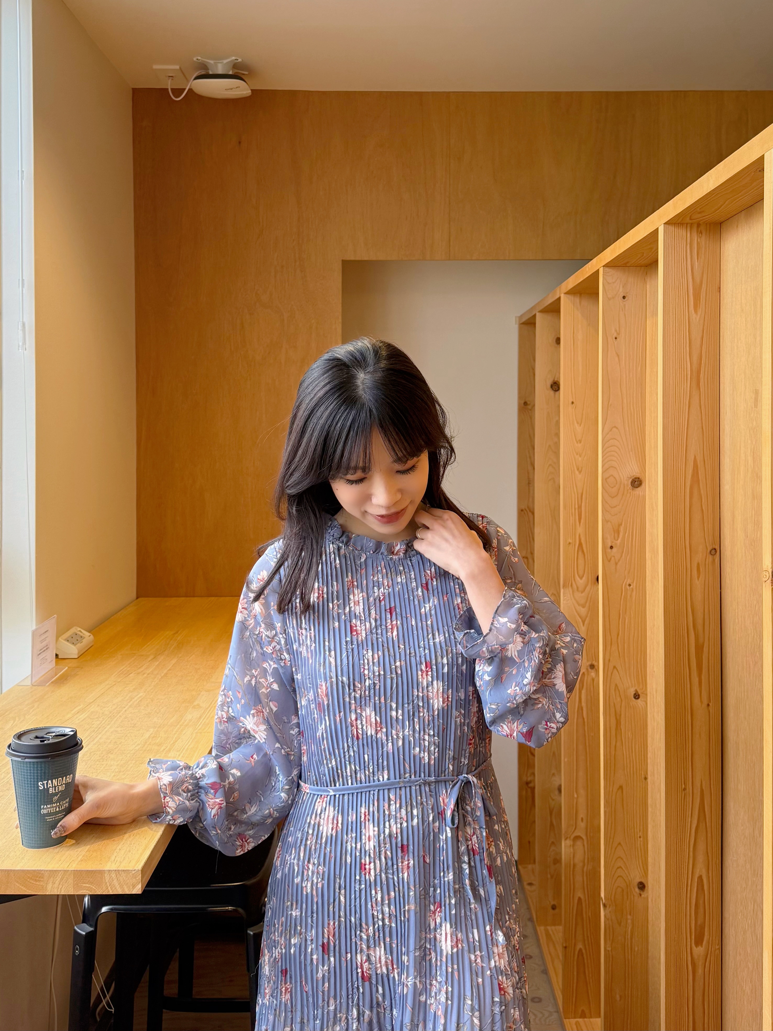 百褶印花雪紡蝴蝶結腰帶連身裙