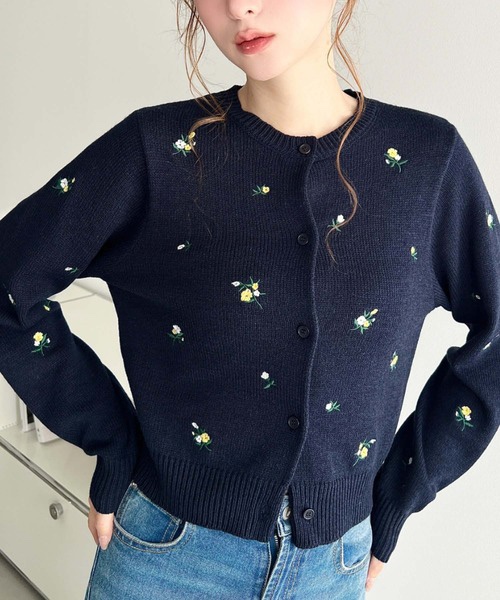 3色•M-L碼•花卉刺繡針織外套