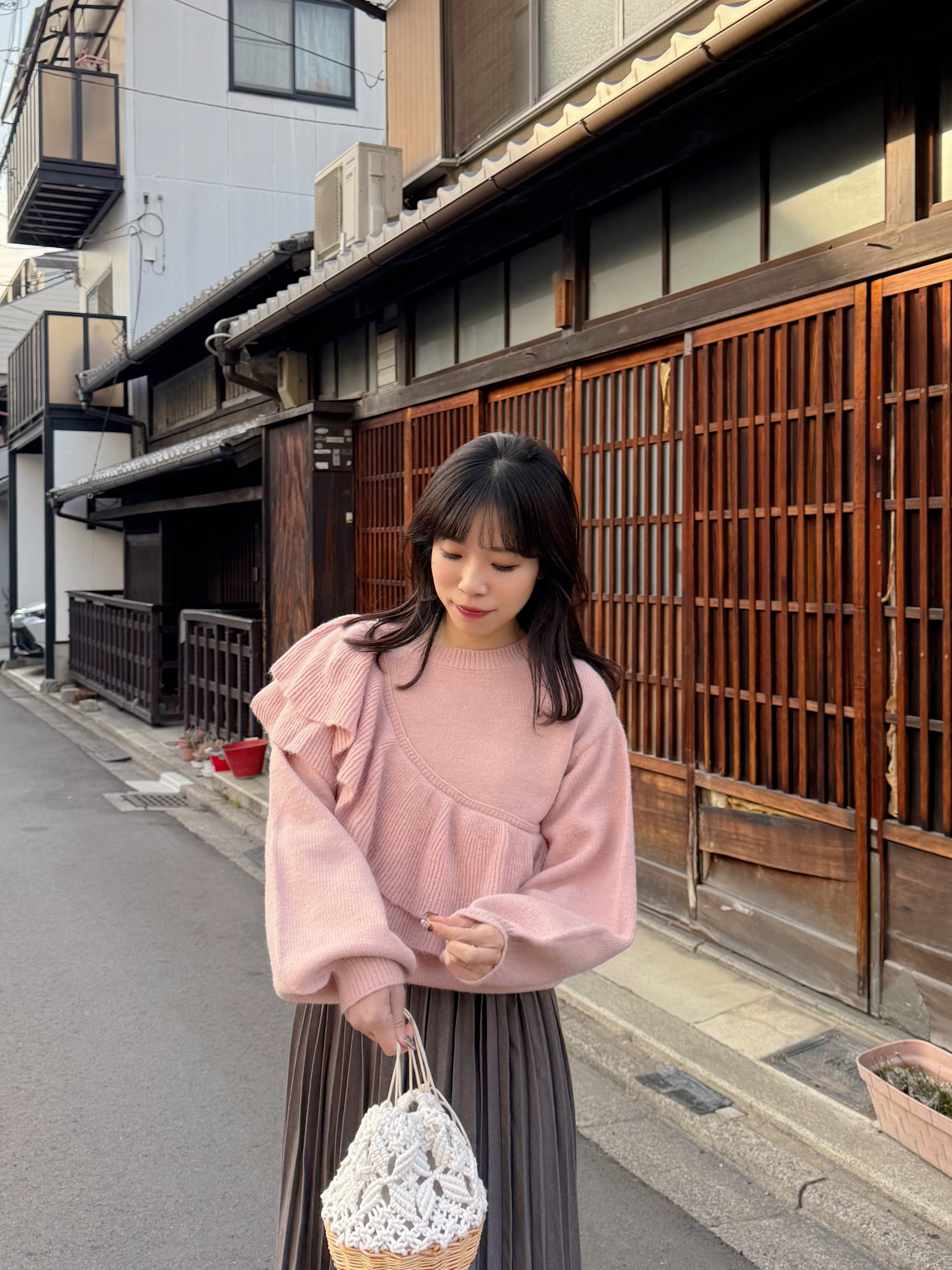 4色•波浪斜邊冷衫