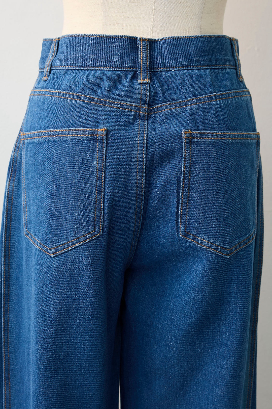 刺繡花闊腳修腳牛仔褲