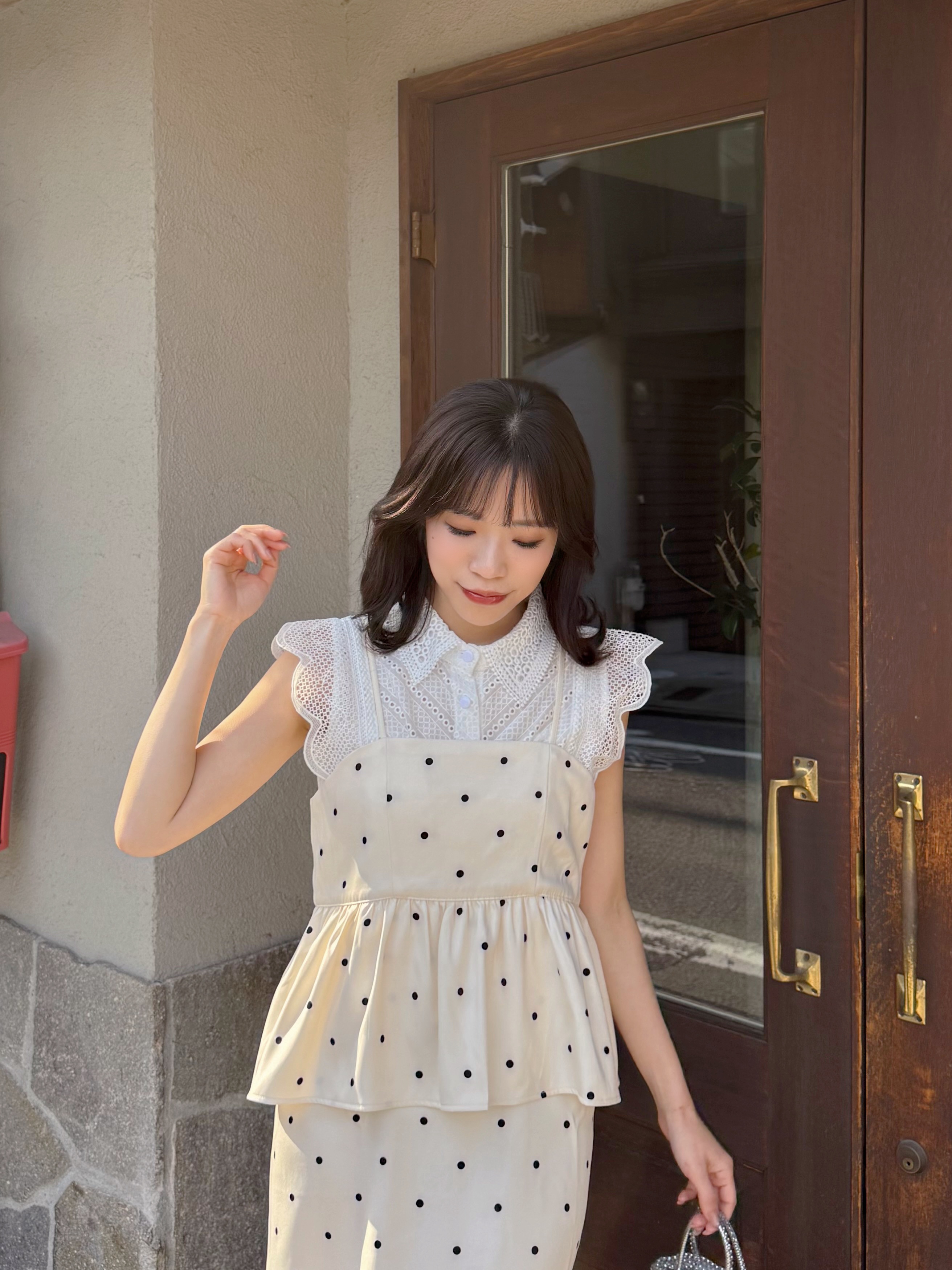 刺繡蕾絲恤衫背心