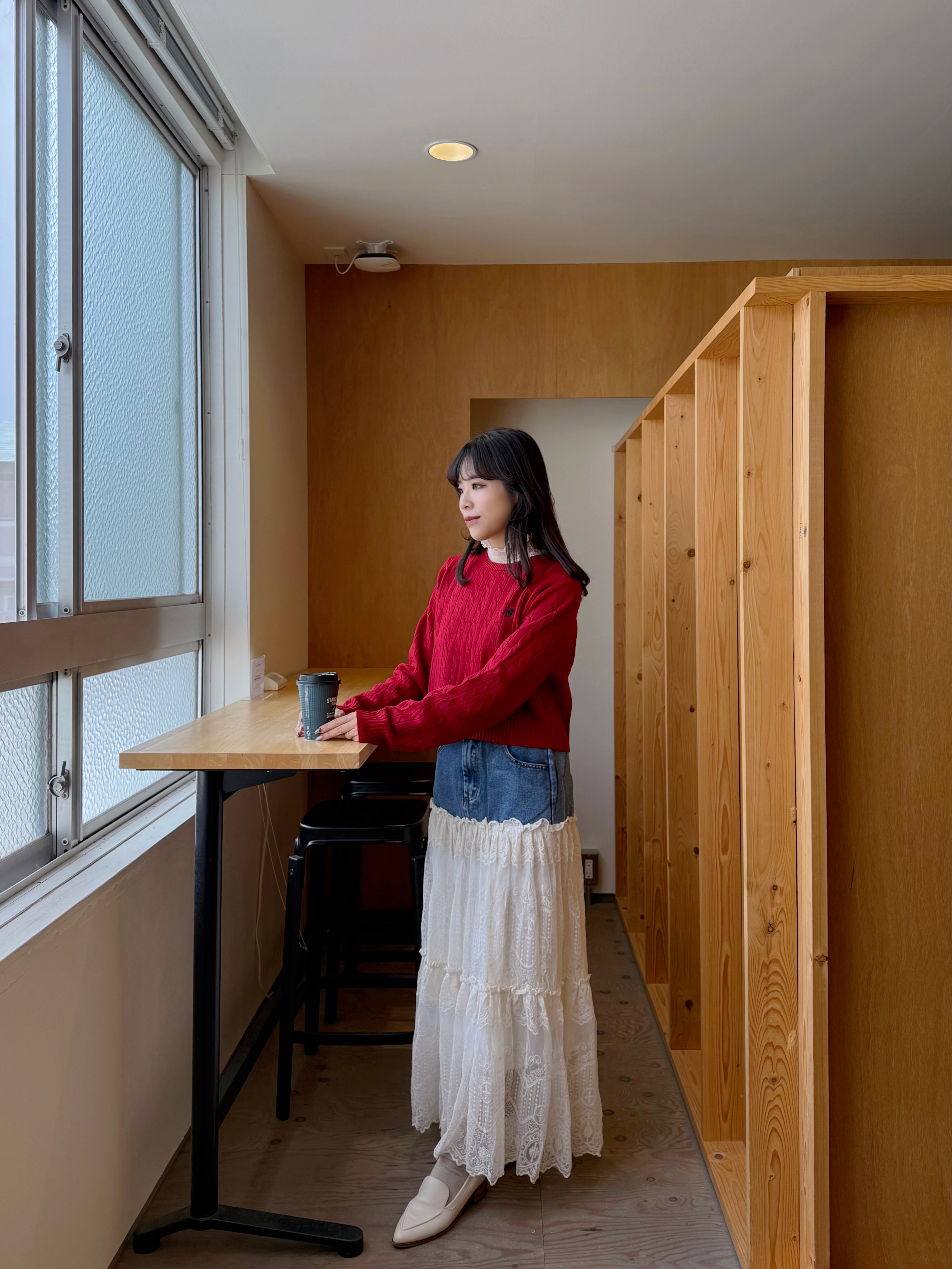 2色•牛仔拼蕾絲A line半身裙