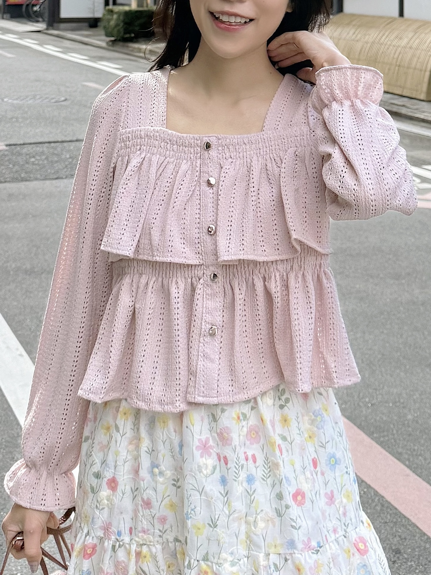 方領波浪層次上衣