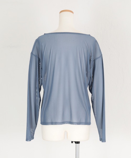 半透款寬領上衣