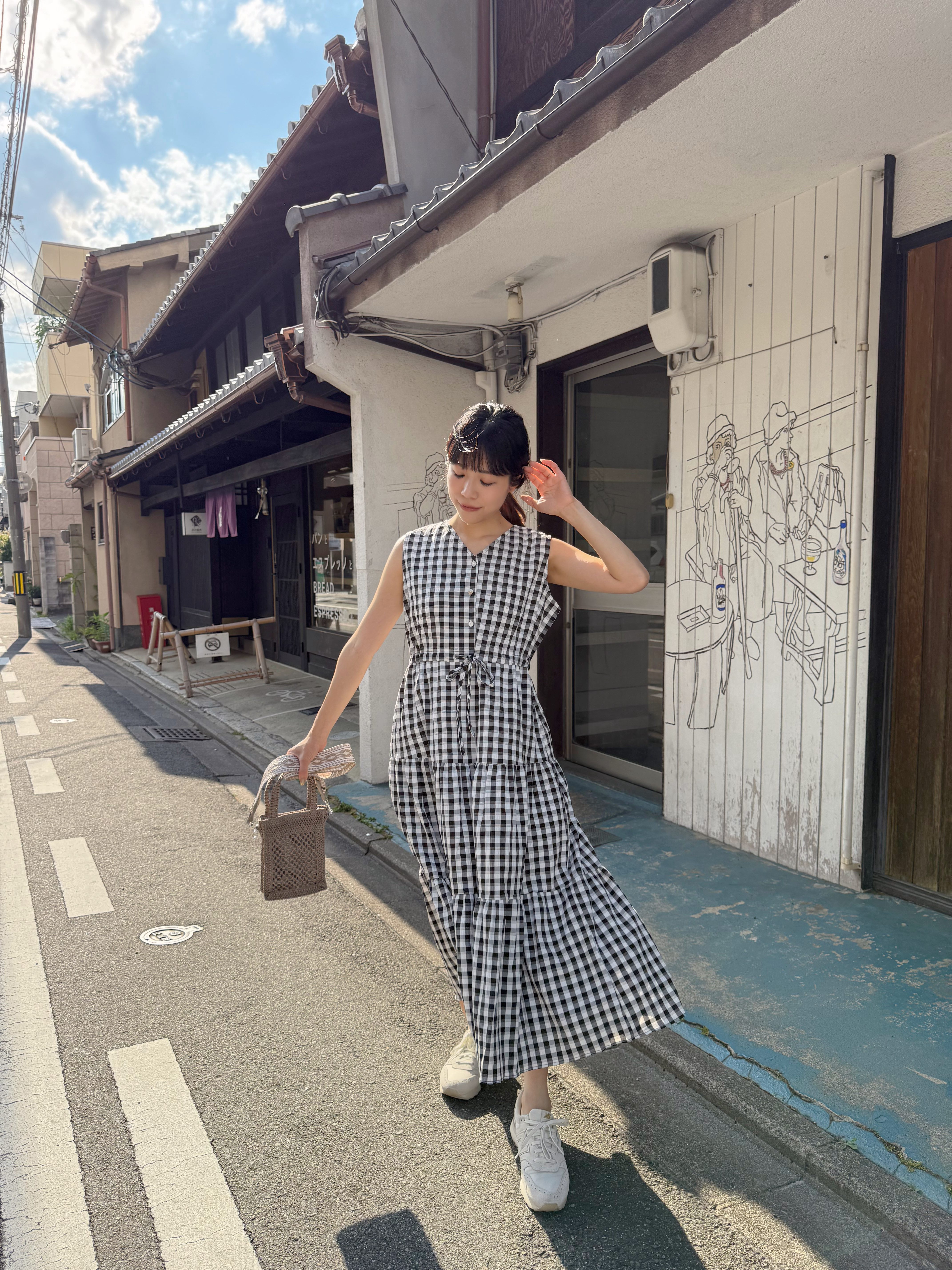 V領格仔背心雪紡連身裙