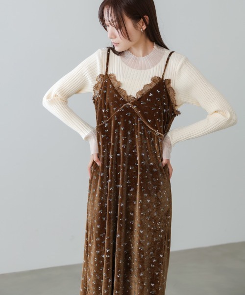 吊帶蕾絲碎花連身裙