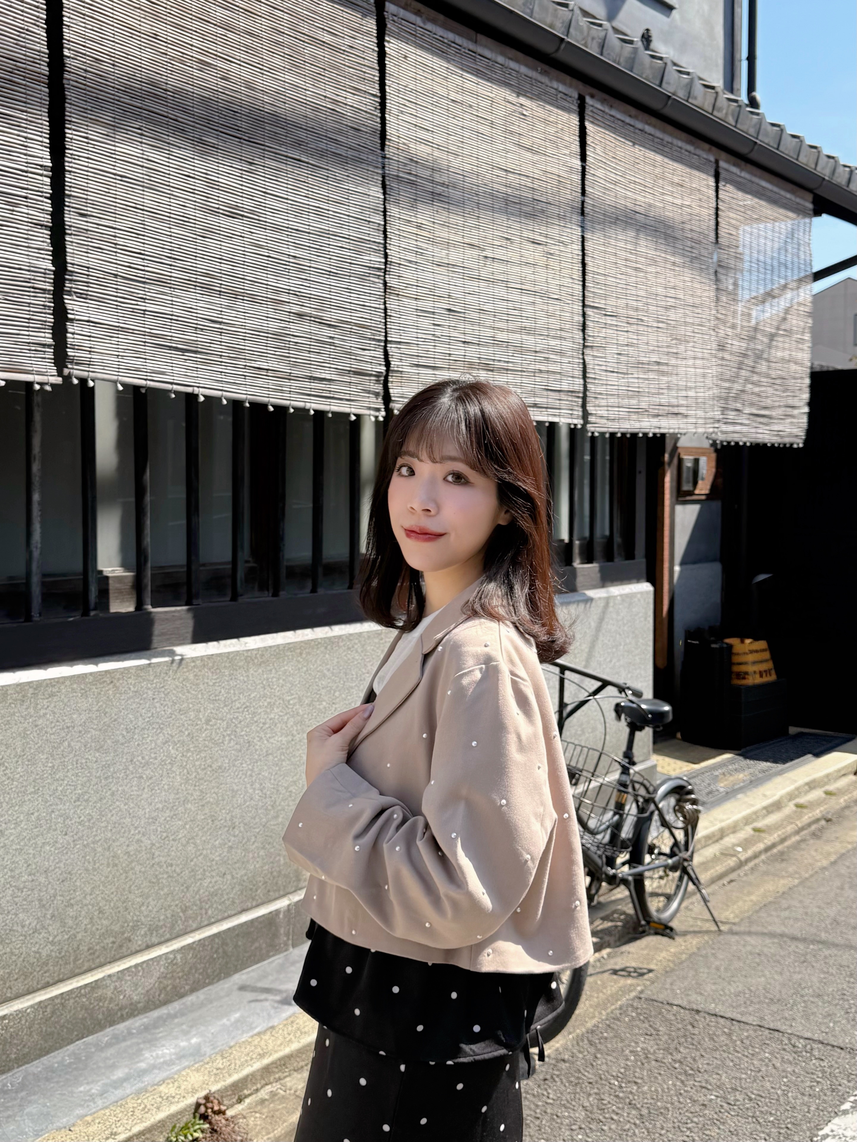 2色•珍珠點點短款西裝外套