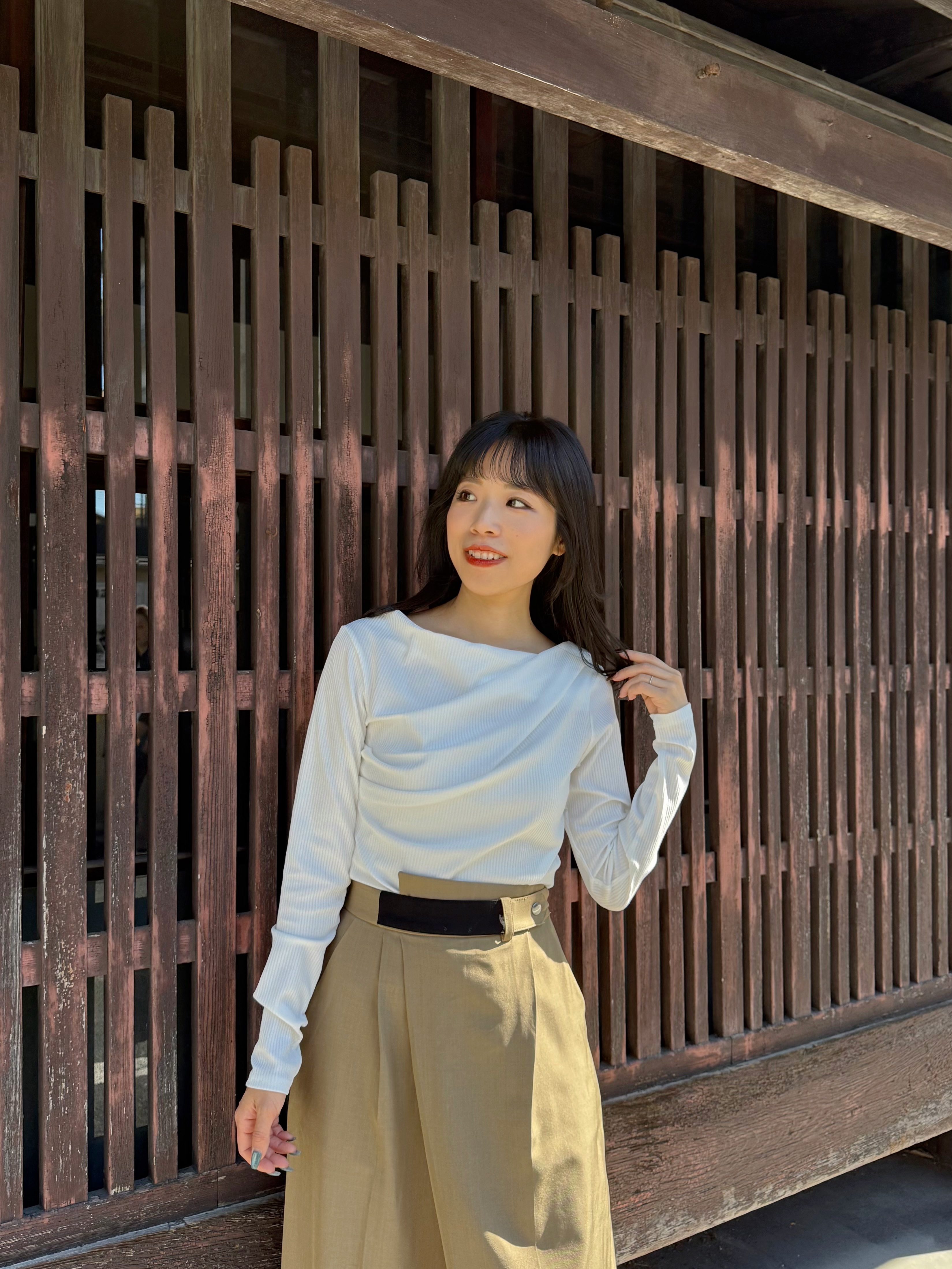 5色•不規則領長袖上衣