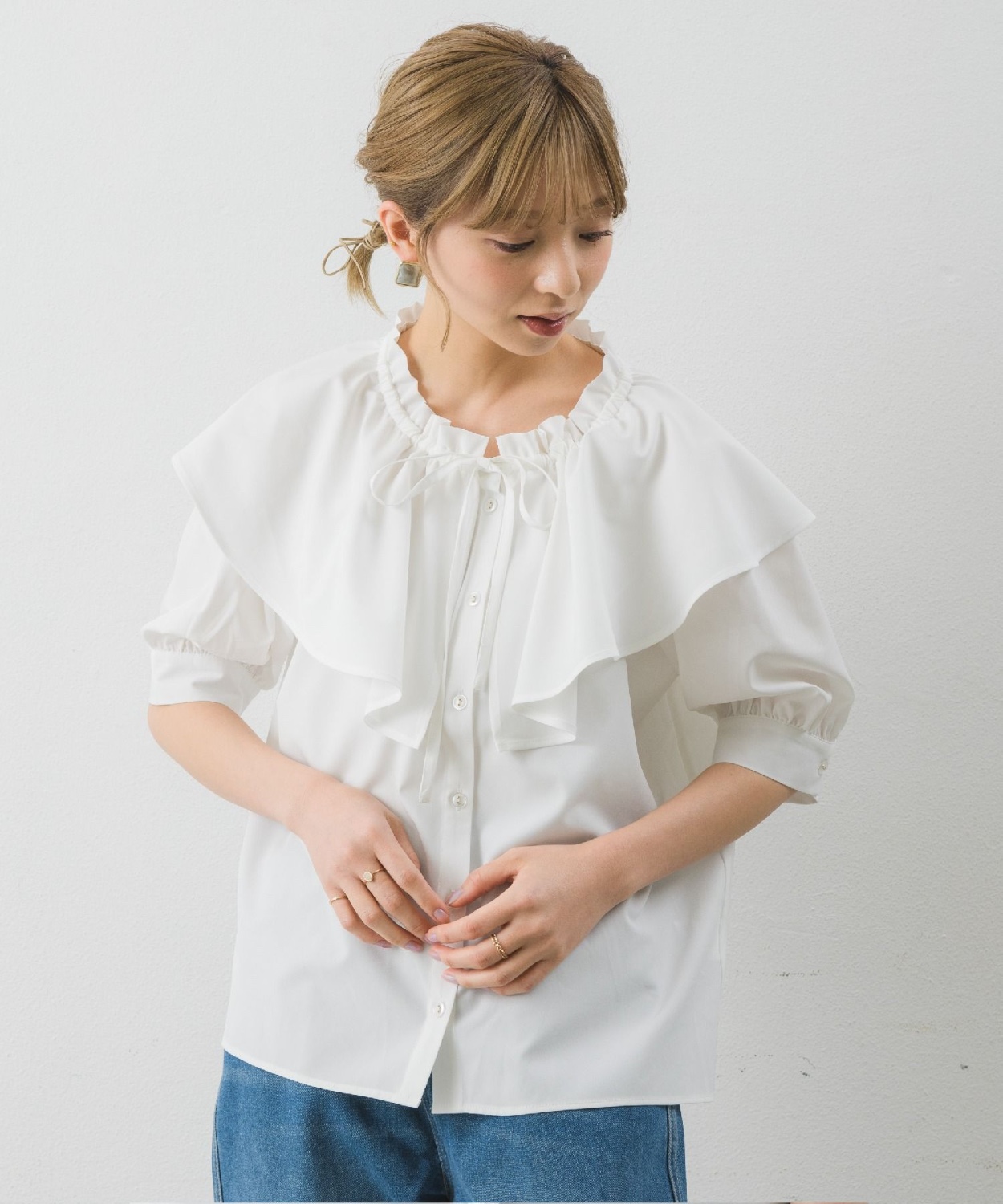 Sale•白色大領雪紡恤衫