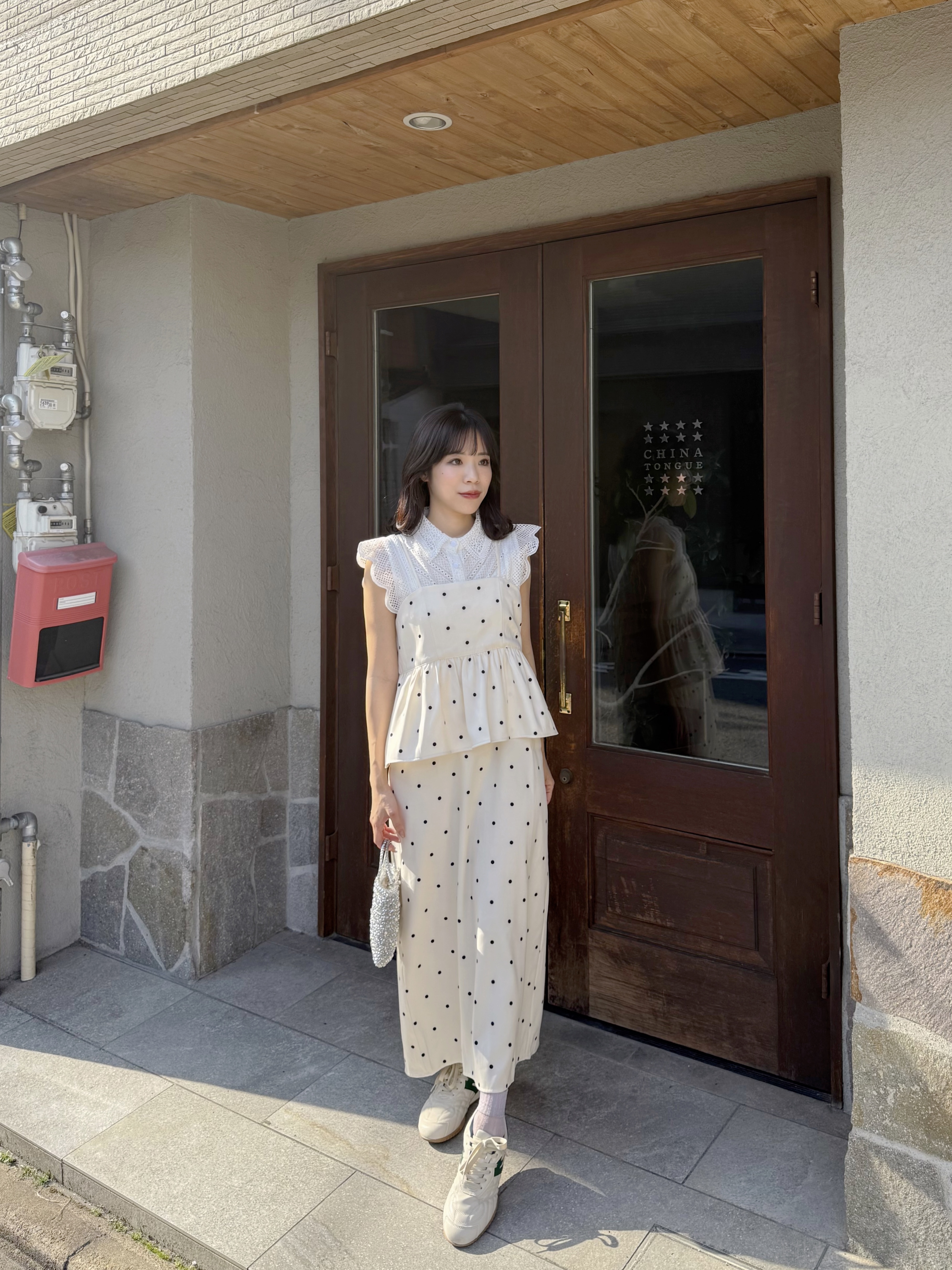 刺繡蕾絲恤衫背心