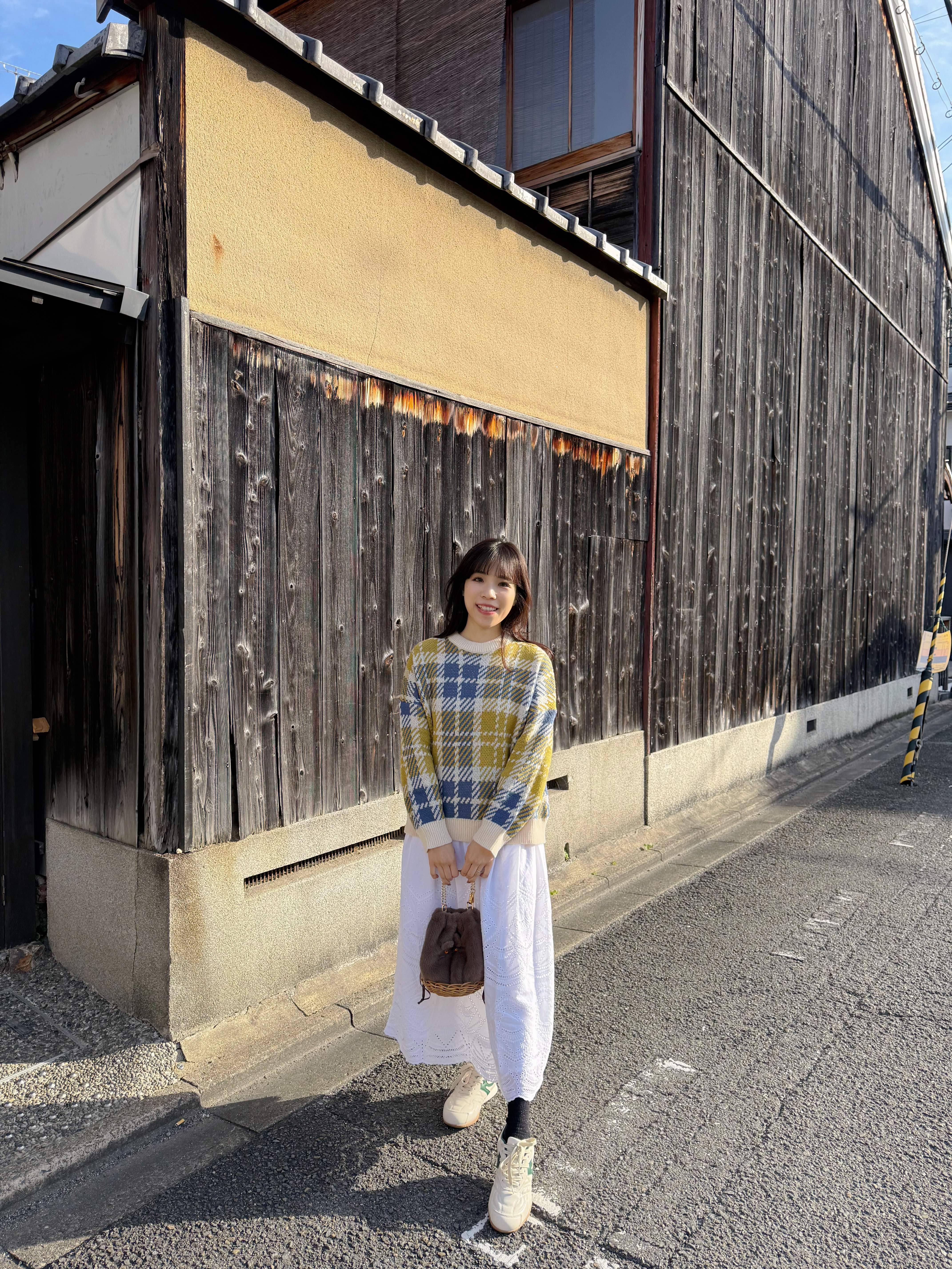 3色•英倫格紋拼色冷衫