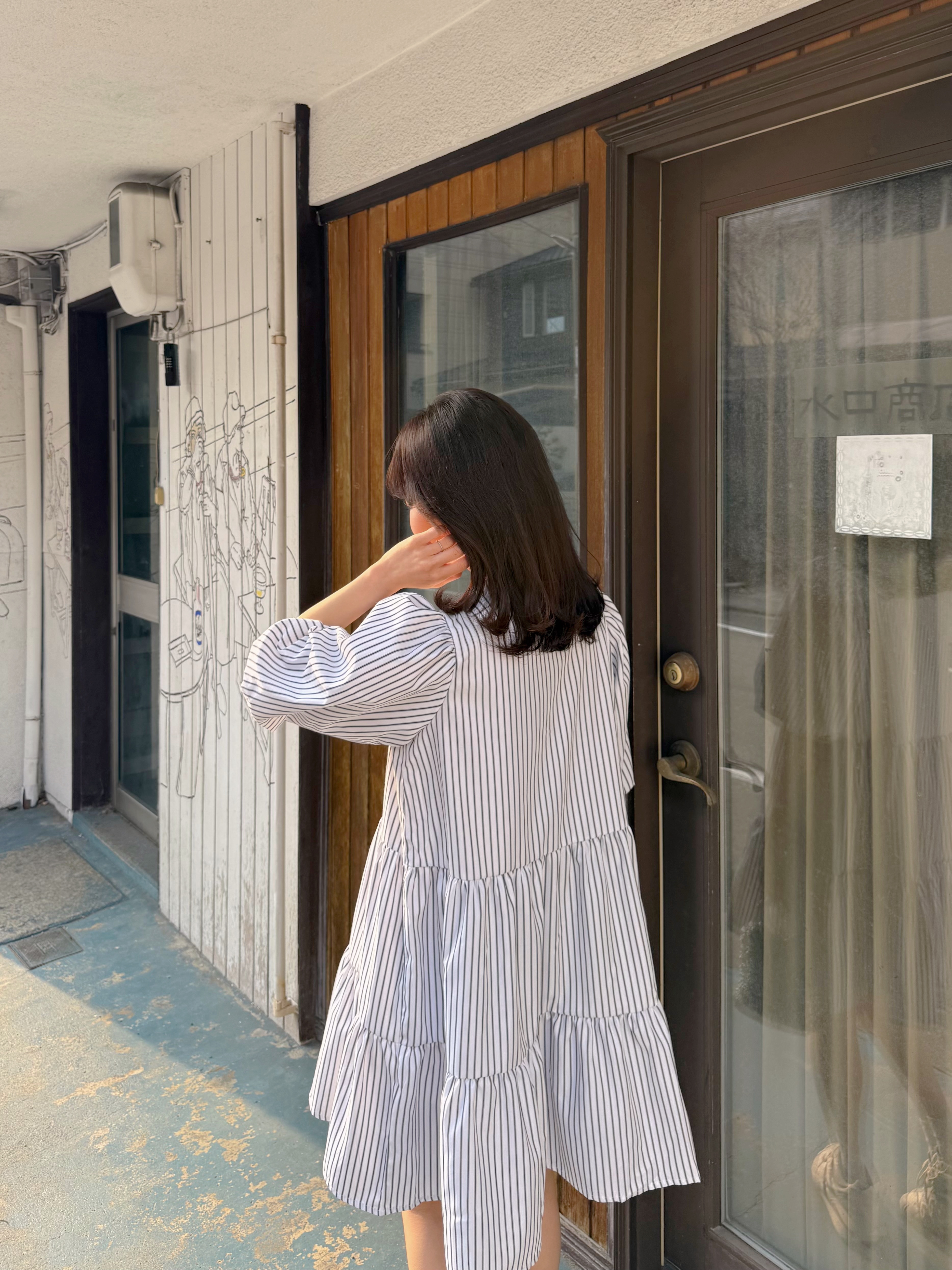 刺繡直條紋泡泡袖雪紡連身裙