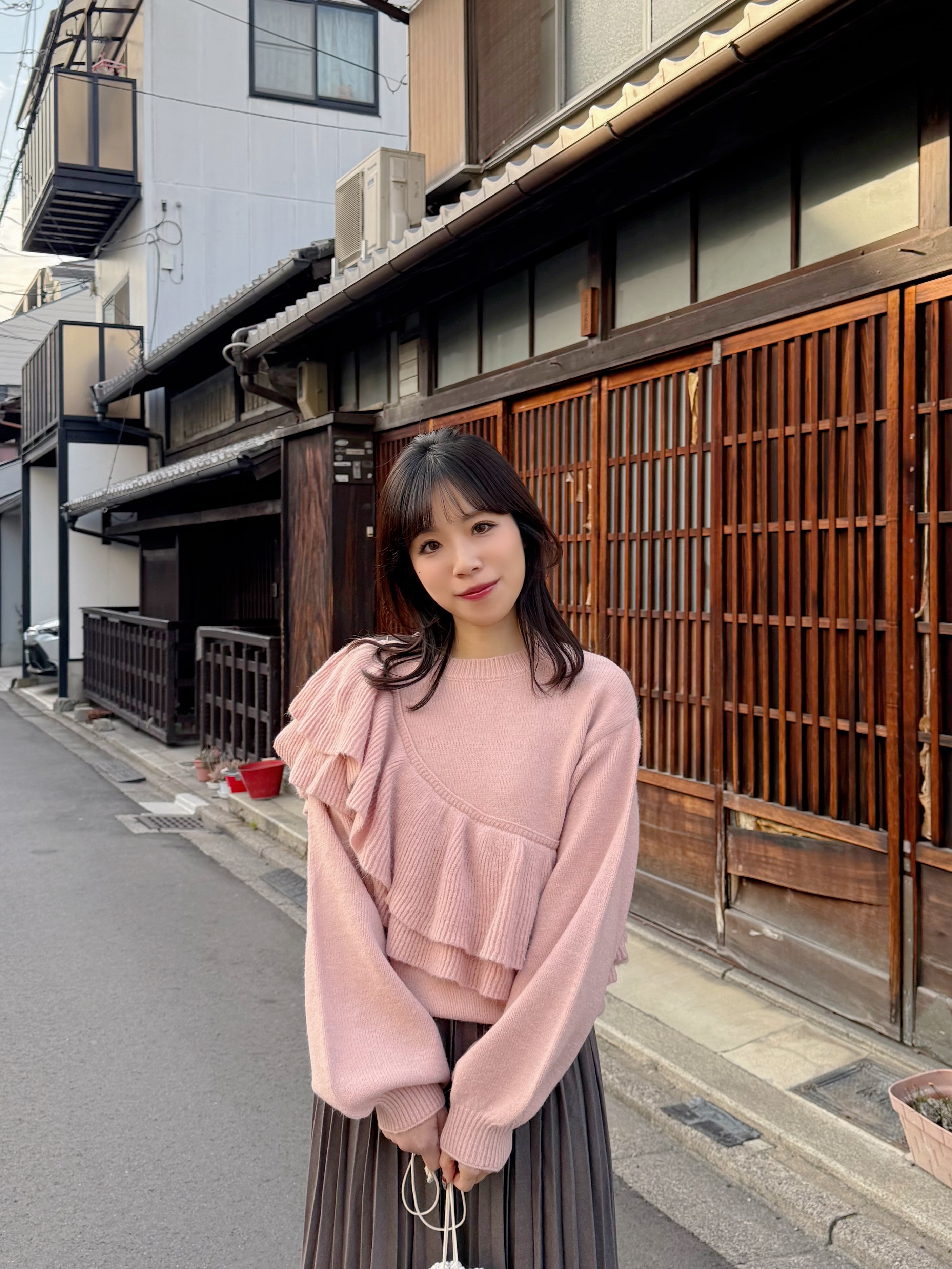 4色•波浪斜邊冷衫