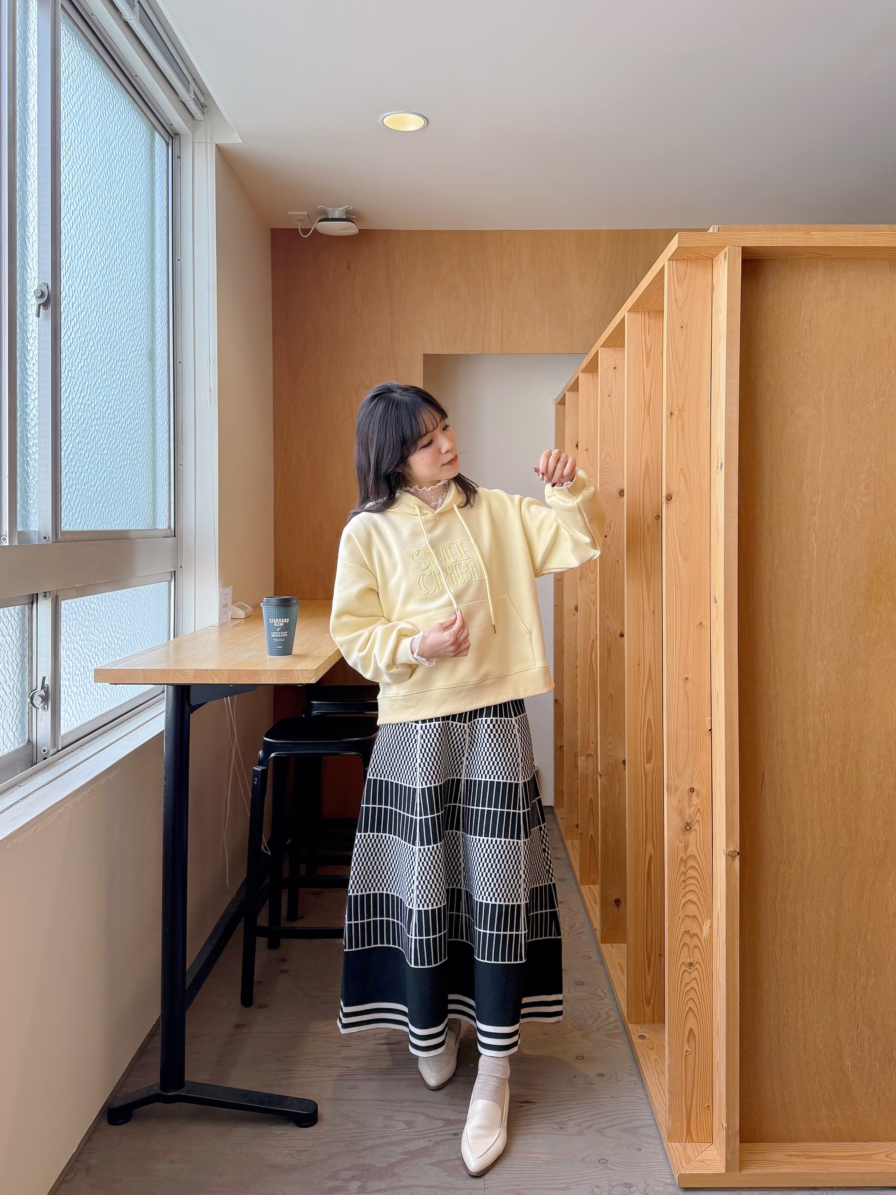 字母刺繡無加厚連帽衛衣