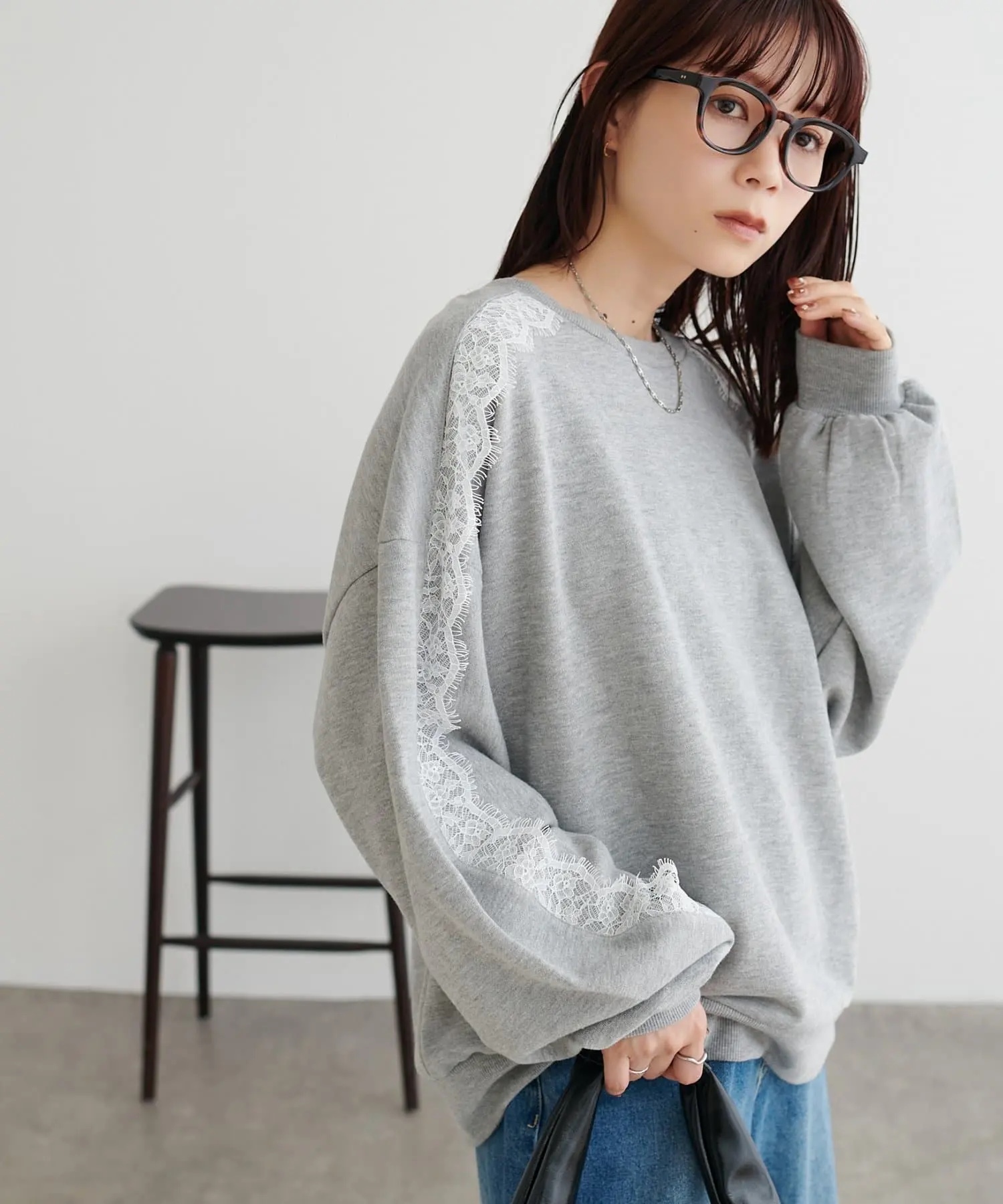 3色•Size M•蕾絲拼接圓領衛衣