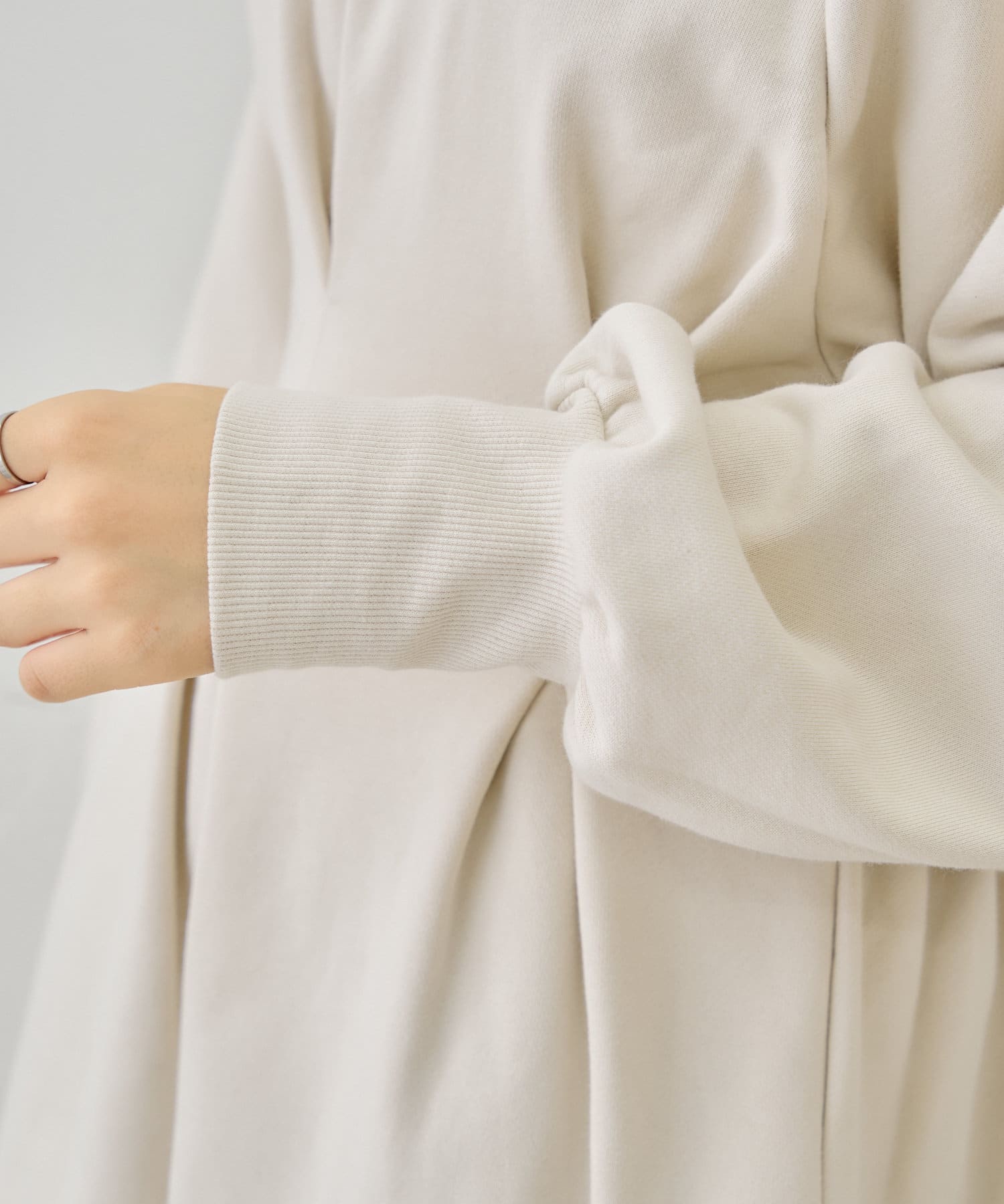 拉鍊領位衛衣連身裙