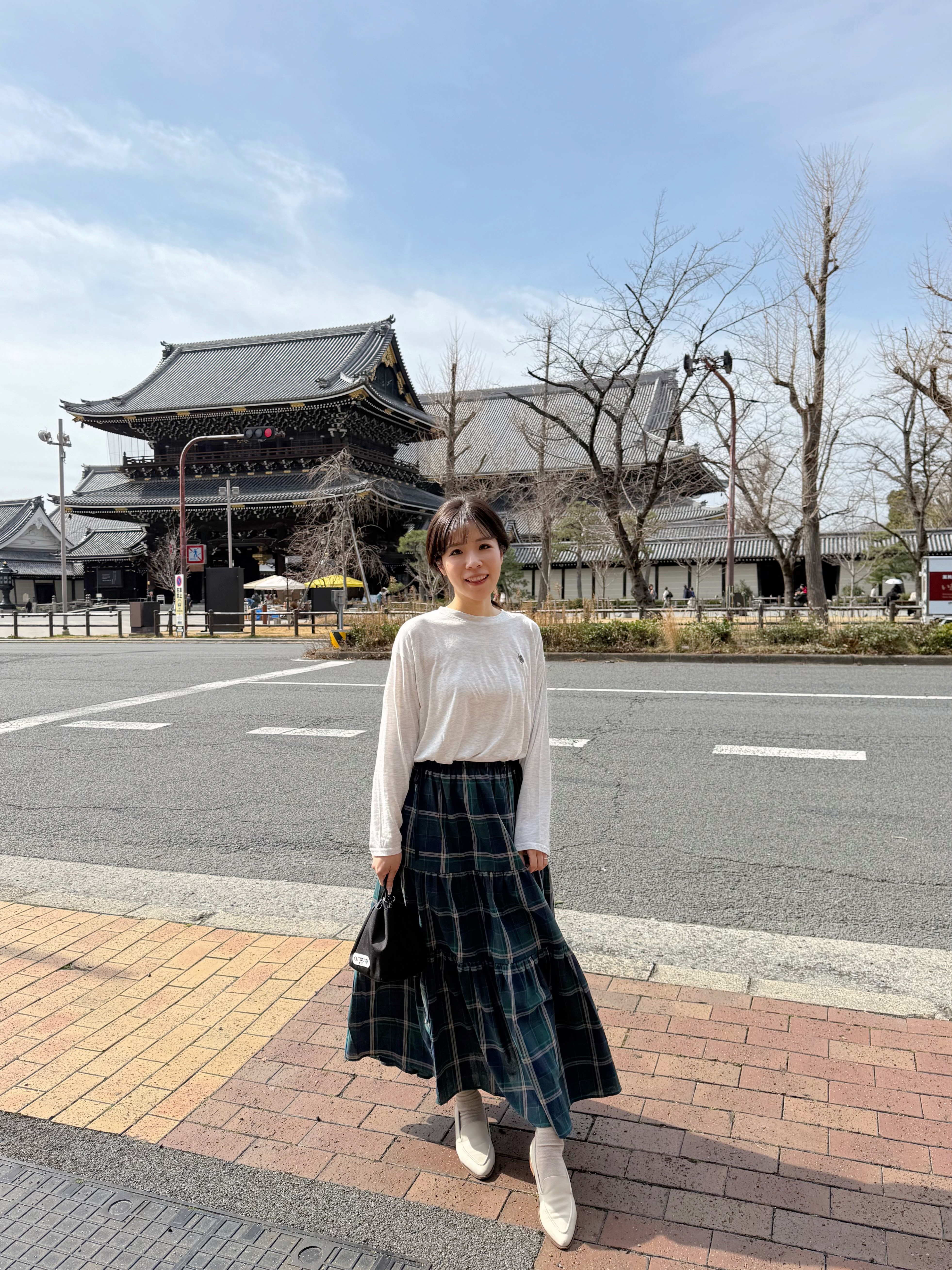 6色•Polo薄款刺繡Logo Tee