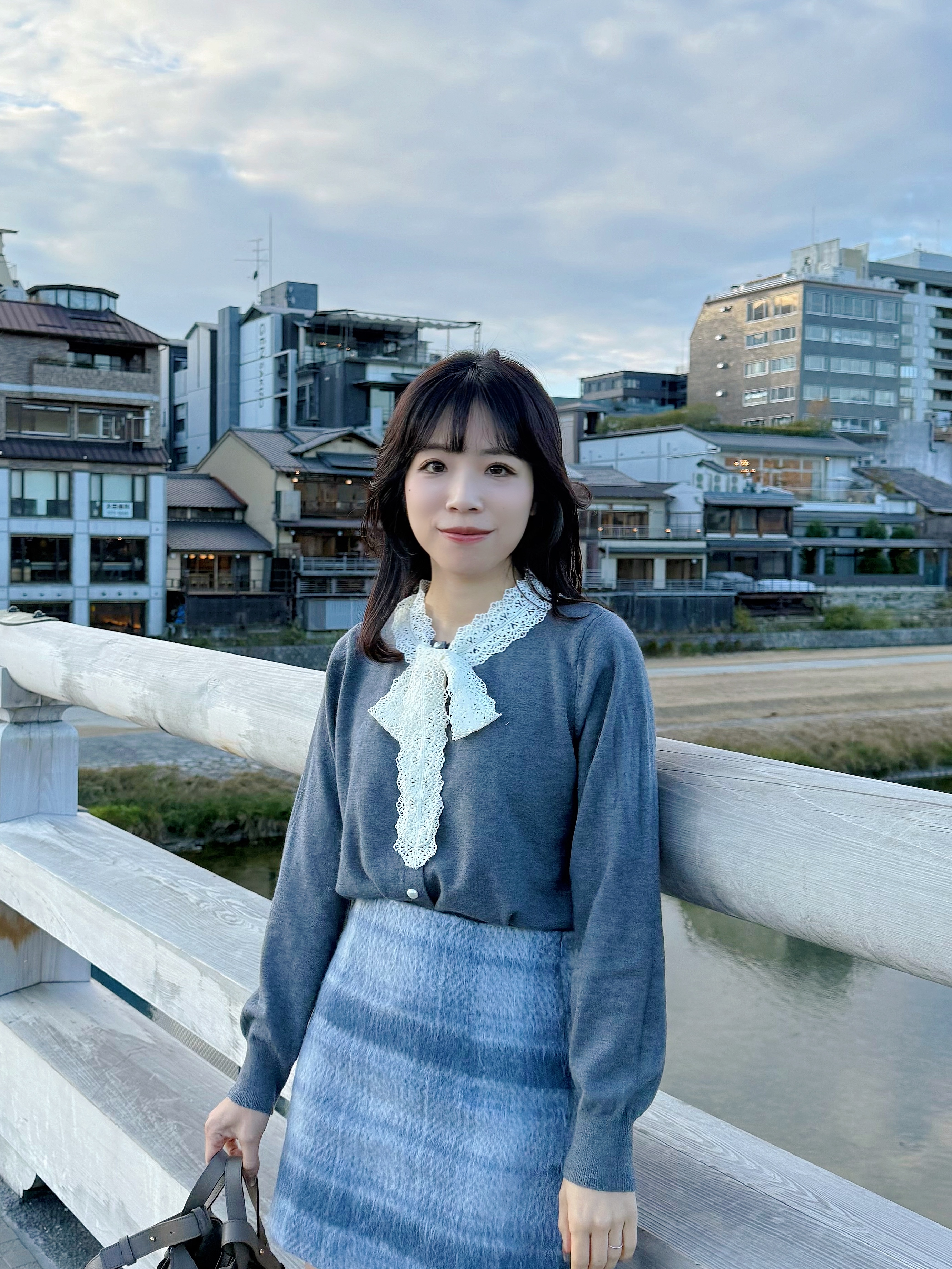 3色•蕾絲蝴蝶結領帶針織外套上衣