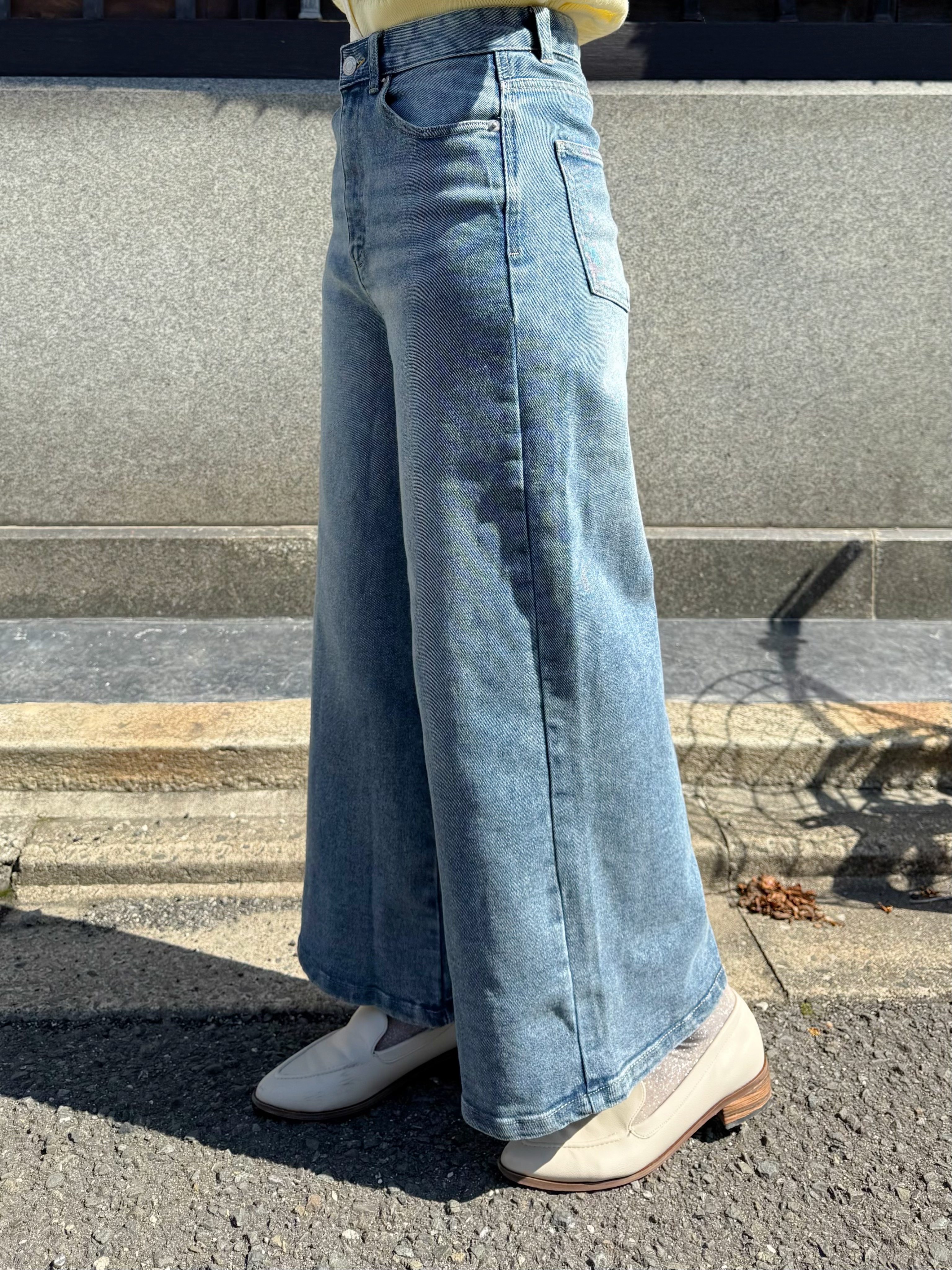 2色•闊腳洗水牛仔褲