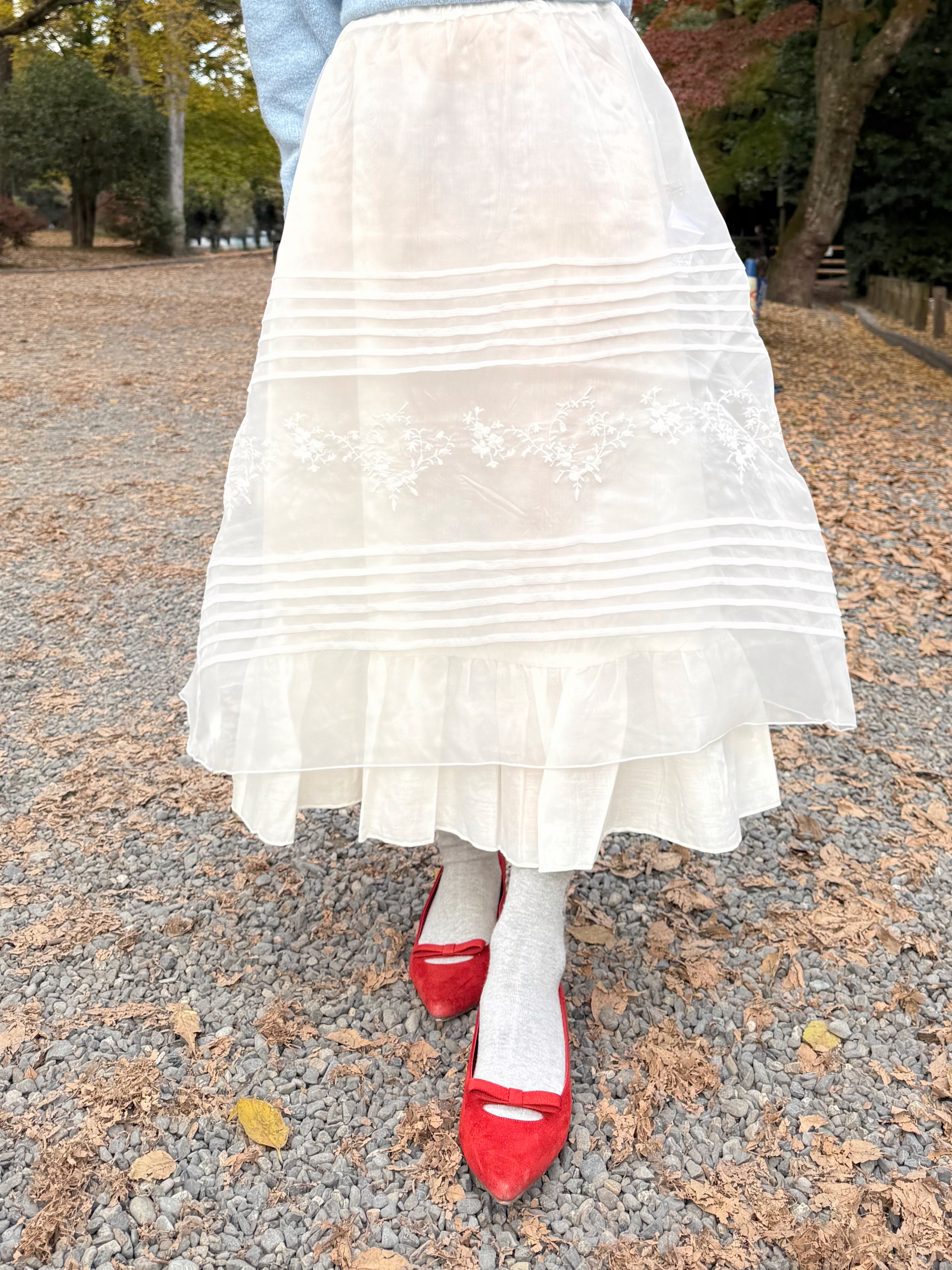 紗網蕾絲刺繡波浪擺長款半身裙