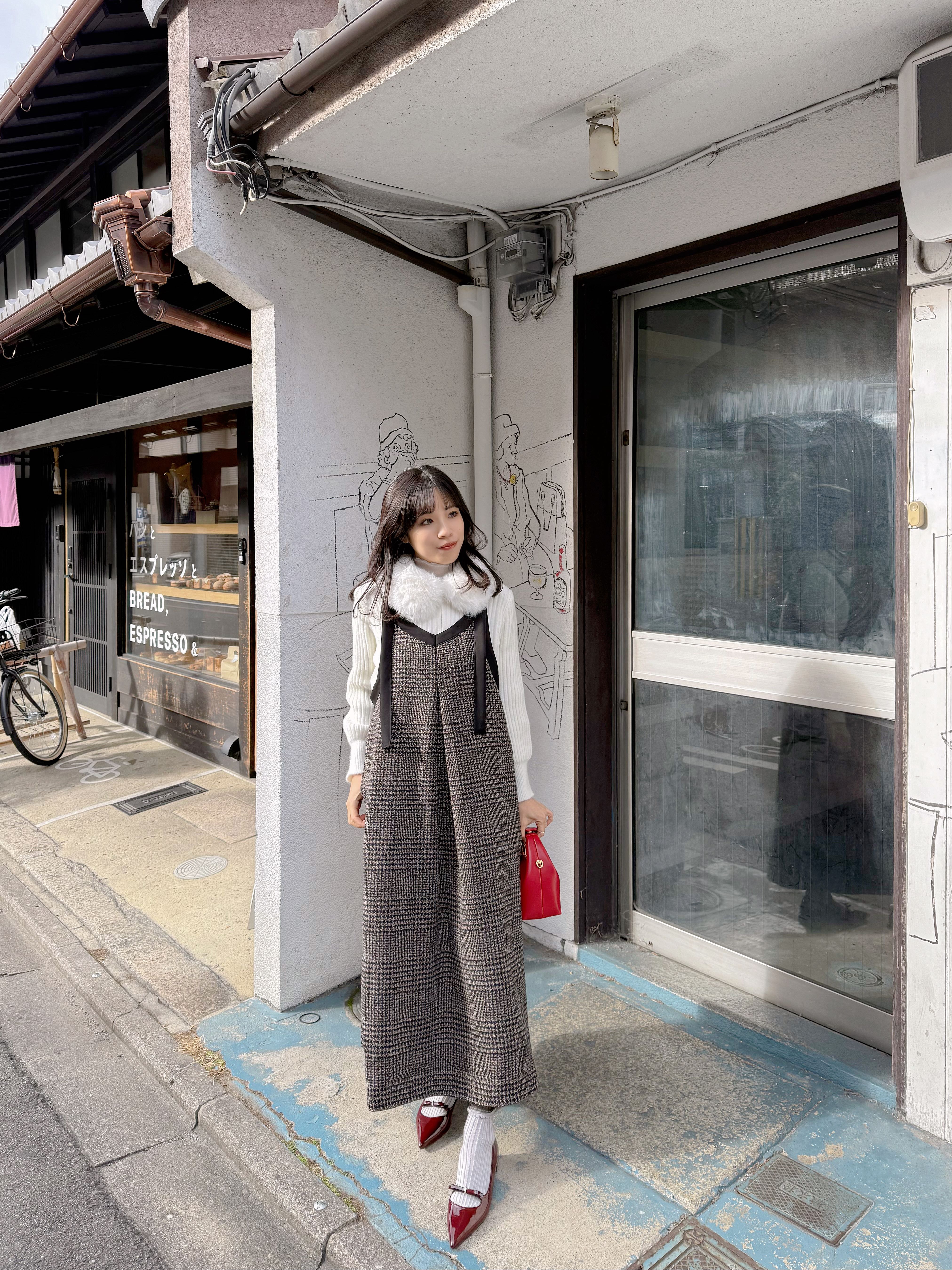 格仔吊帶薄絨有袋連身裙