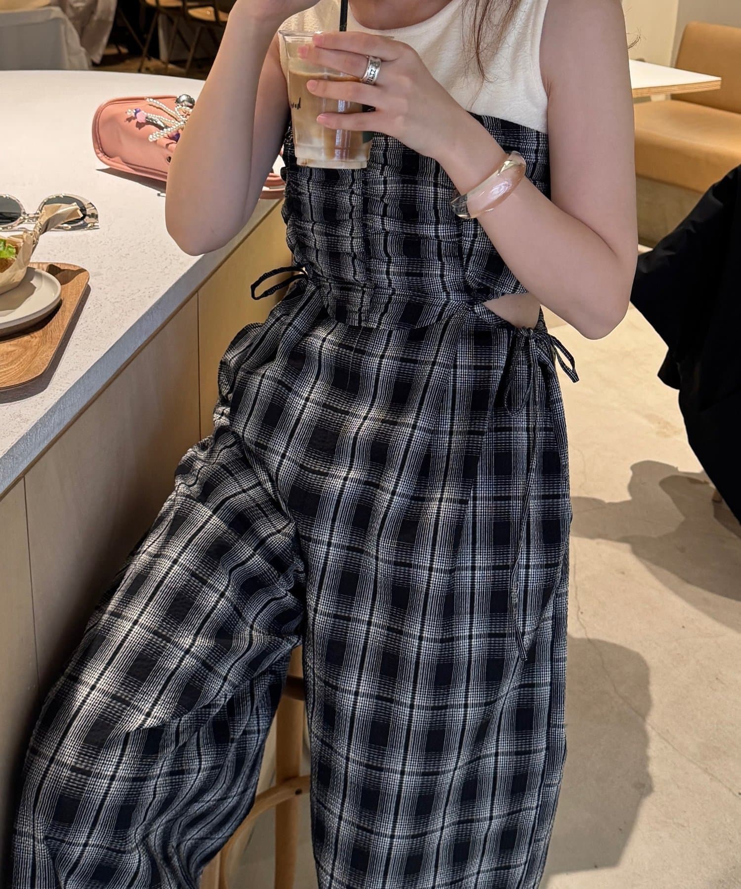 黑白格吊帶連身褲 + 髮圈套裝