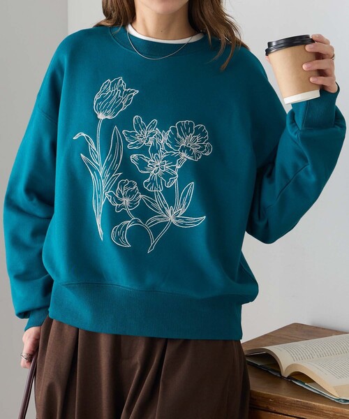5色•花卉刺繡圓領衛衣