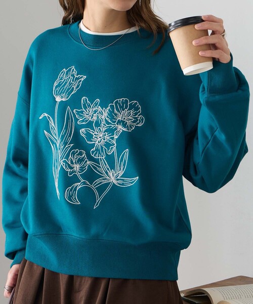 5色•花卉刺繡圓領衛衣
