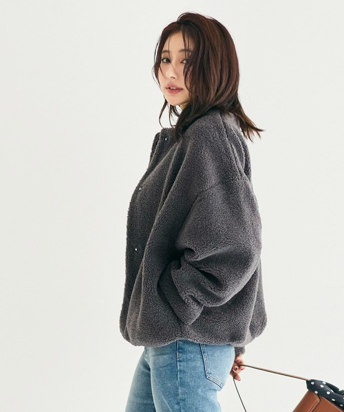 圓領粒粒毛外套