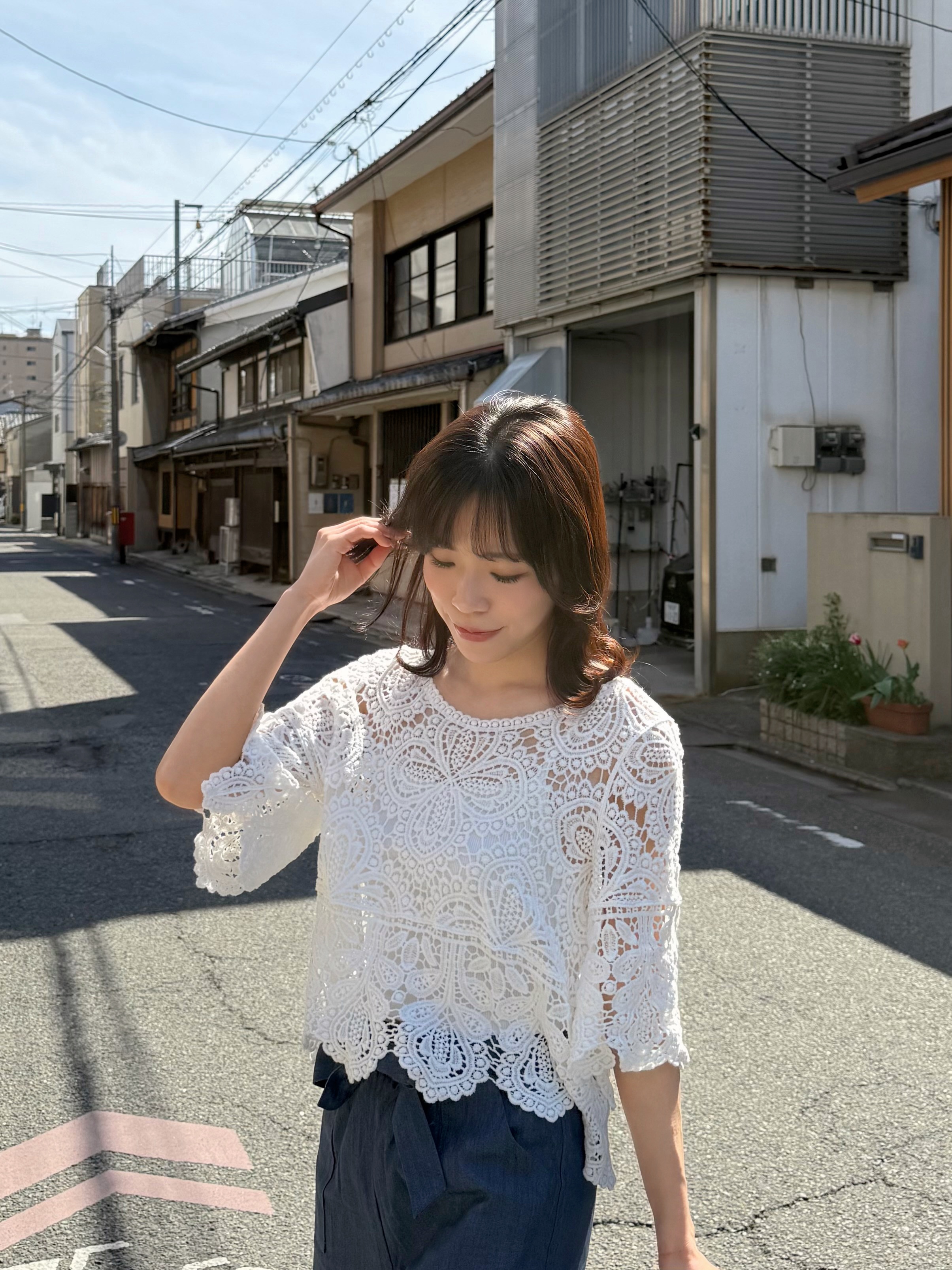 5分傘袖鏤空上衣