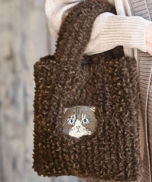 3色•Size F•貓咪刺繡羊羔絨手袋