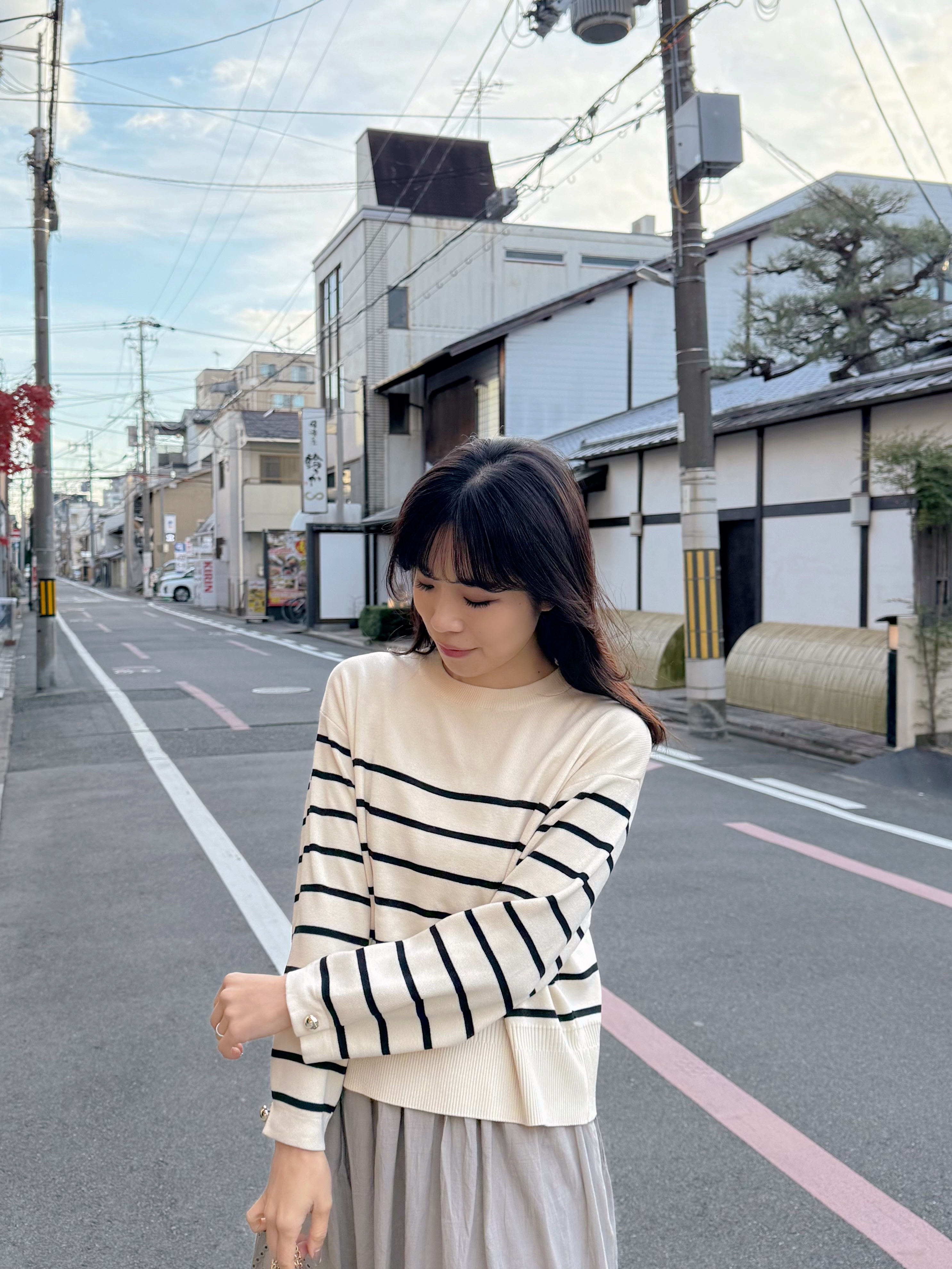 7色•金扣手袖防起毛粒針織上衣