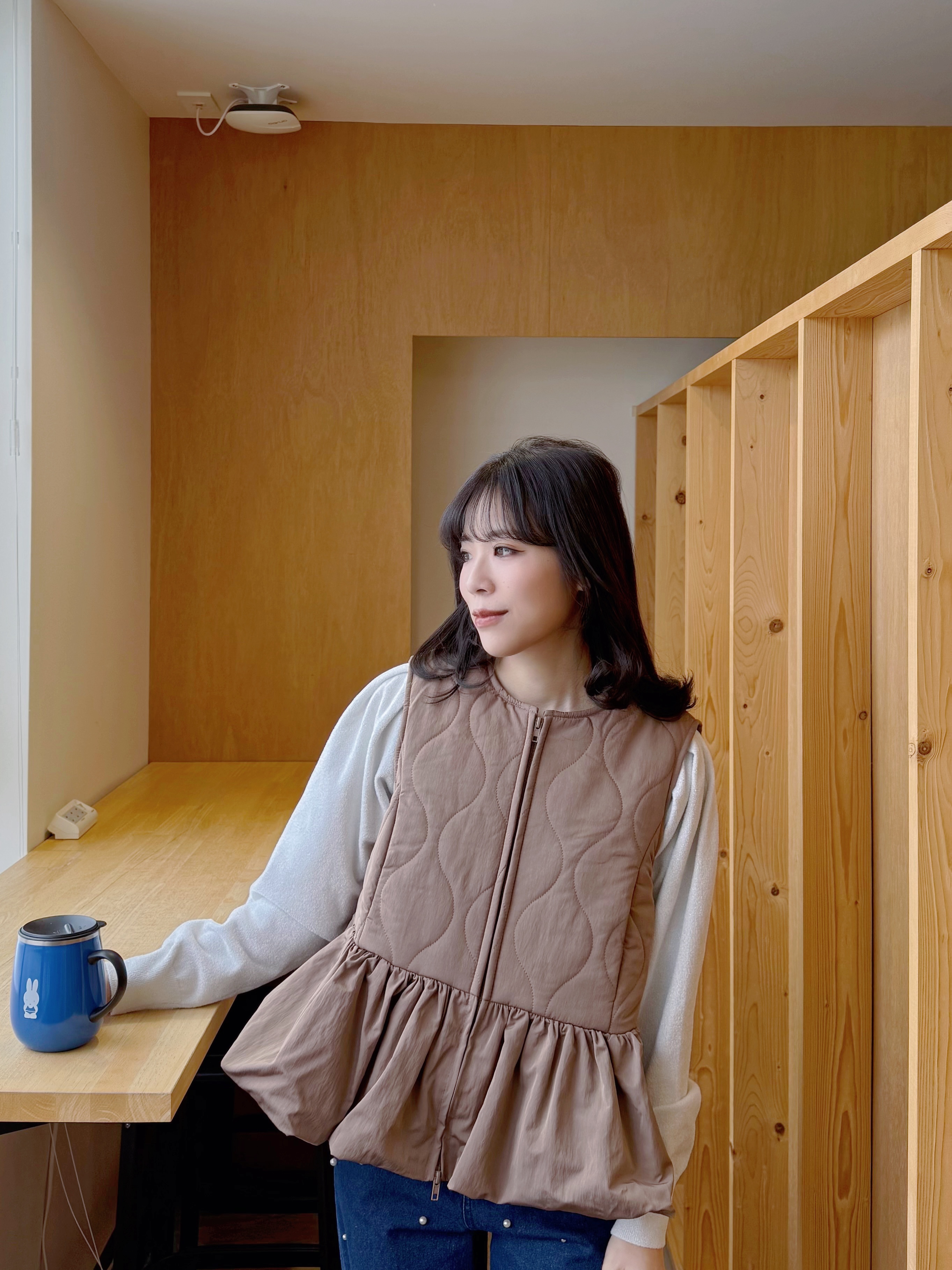 SpecialPrice•3色•波浪紋夾綿傘擺背心外套