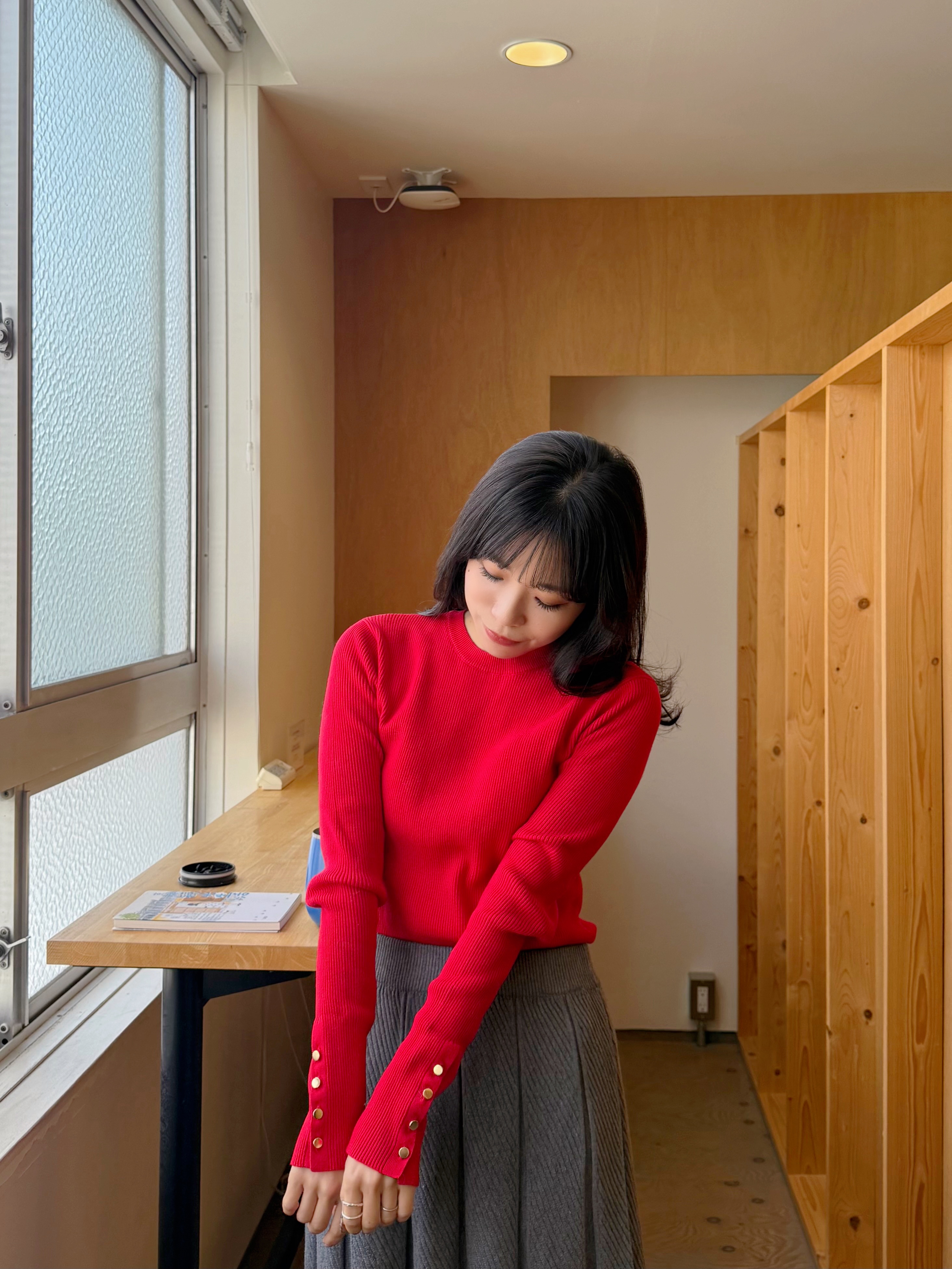 16色•金扣手袖圓領針織上衣