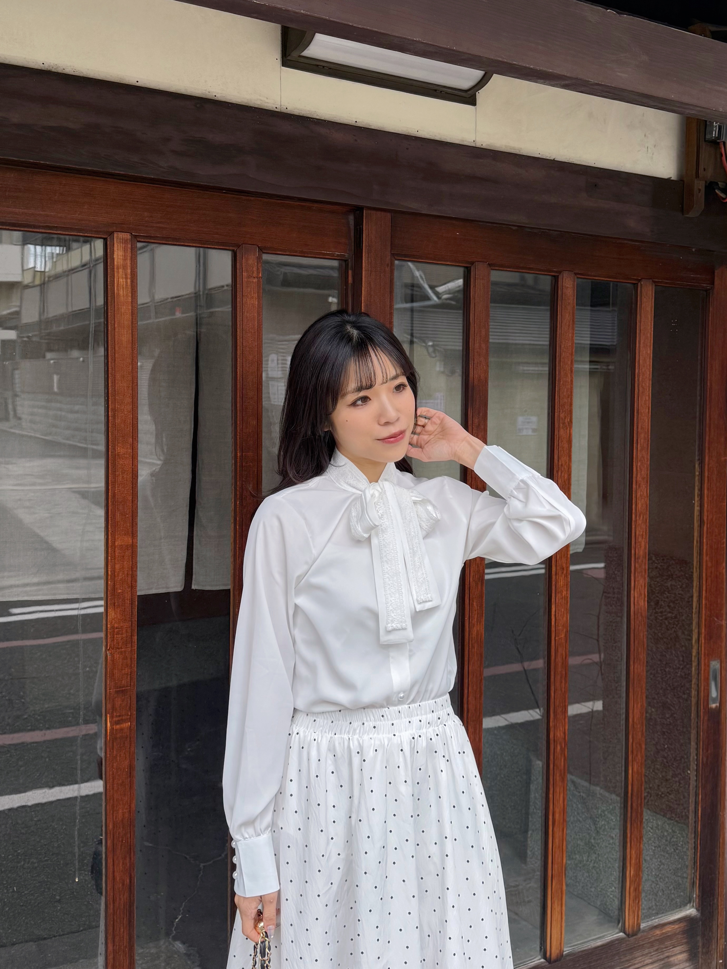 SpecialPrice•3色•蕾絲蝴蝶結領雪紡上衣