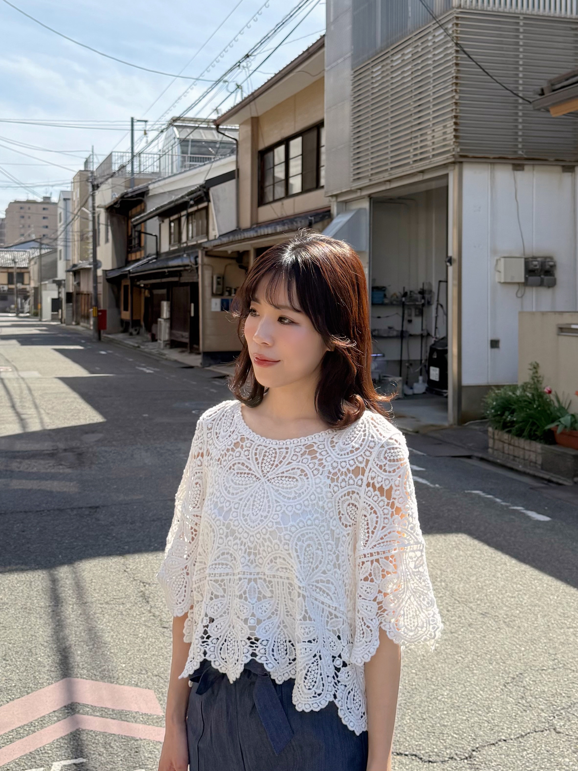 5分傘袖鏤空上衣