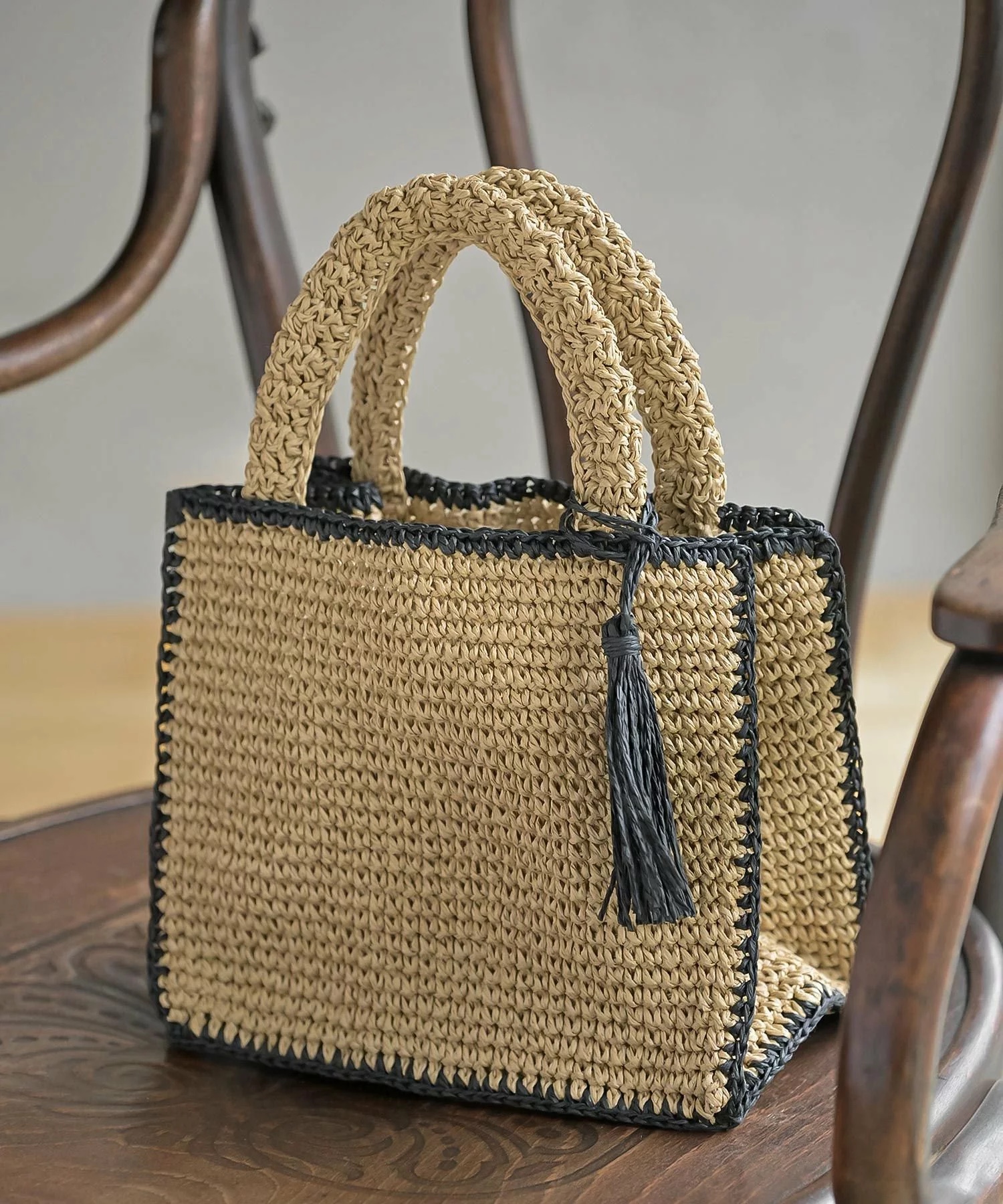 2色•流蘇掛飾草編手抽袋