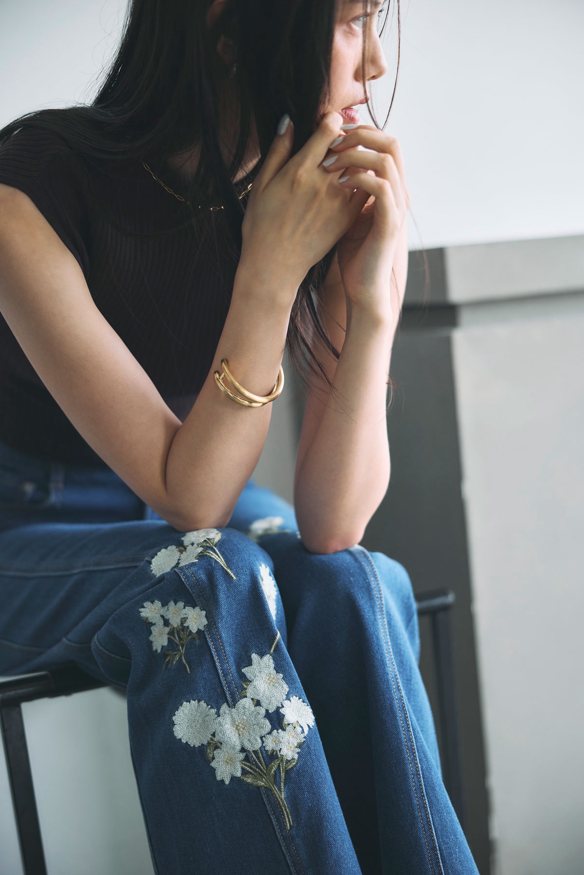 刺繡花闊腳修腳牛仔褲