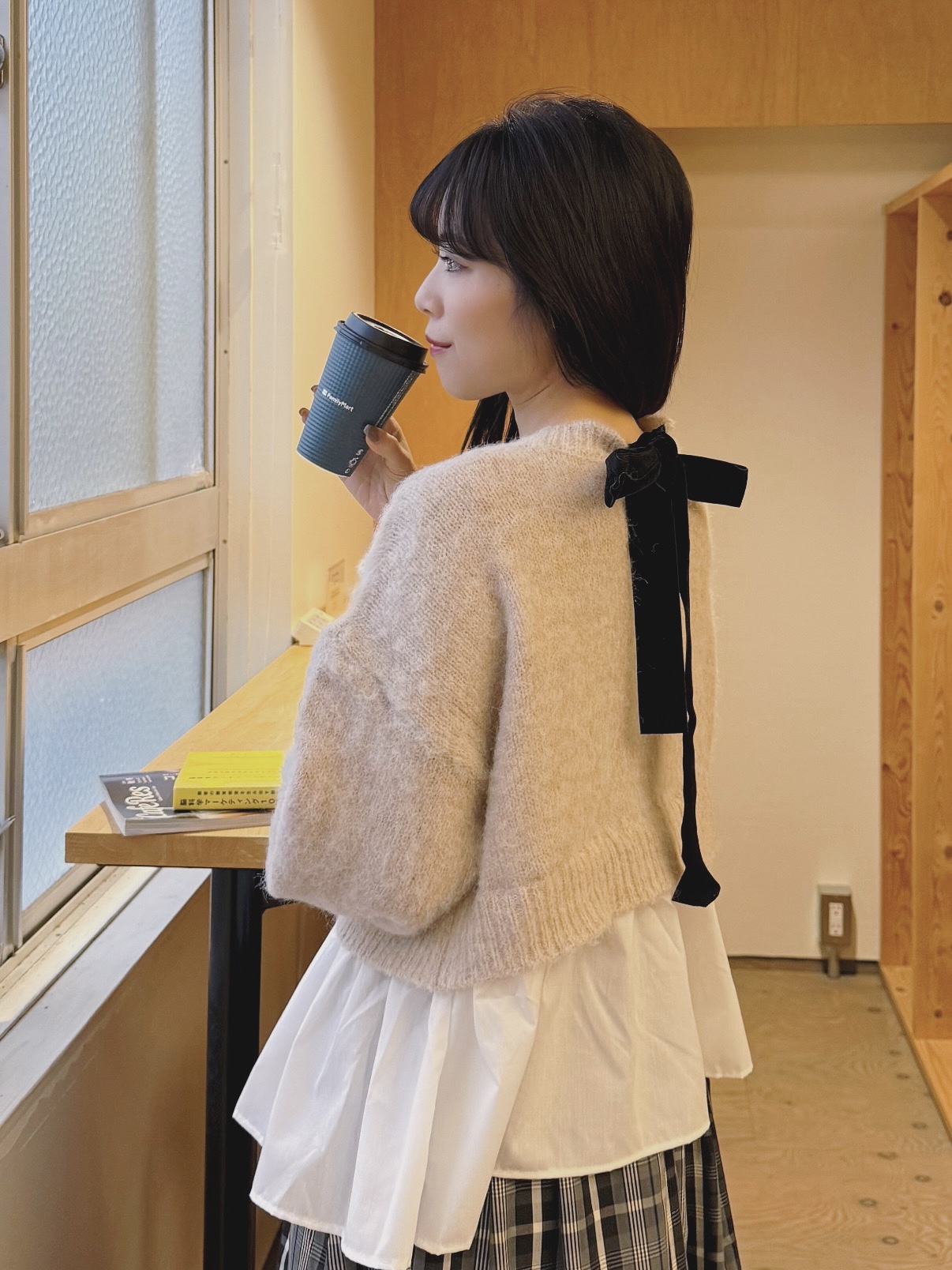 2色•絲絨蝴蝶結傘擺冷衫