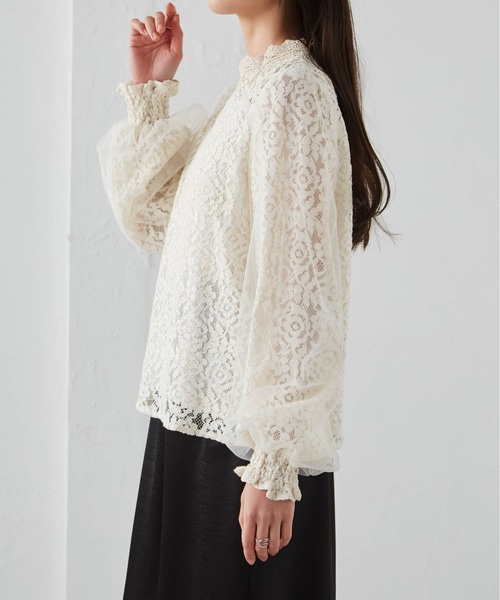 紗紗泡泡袖蕾絲上衣