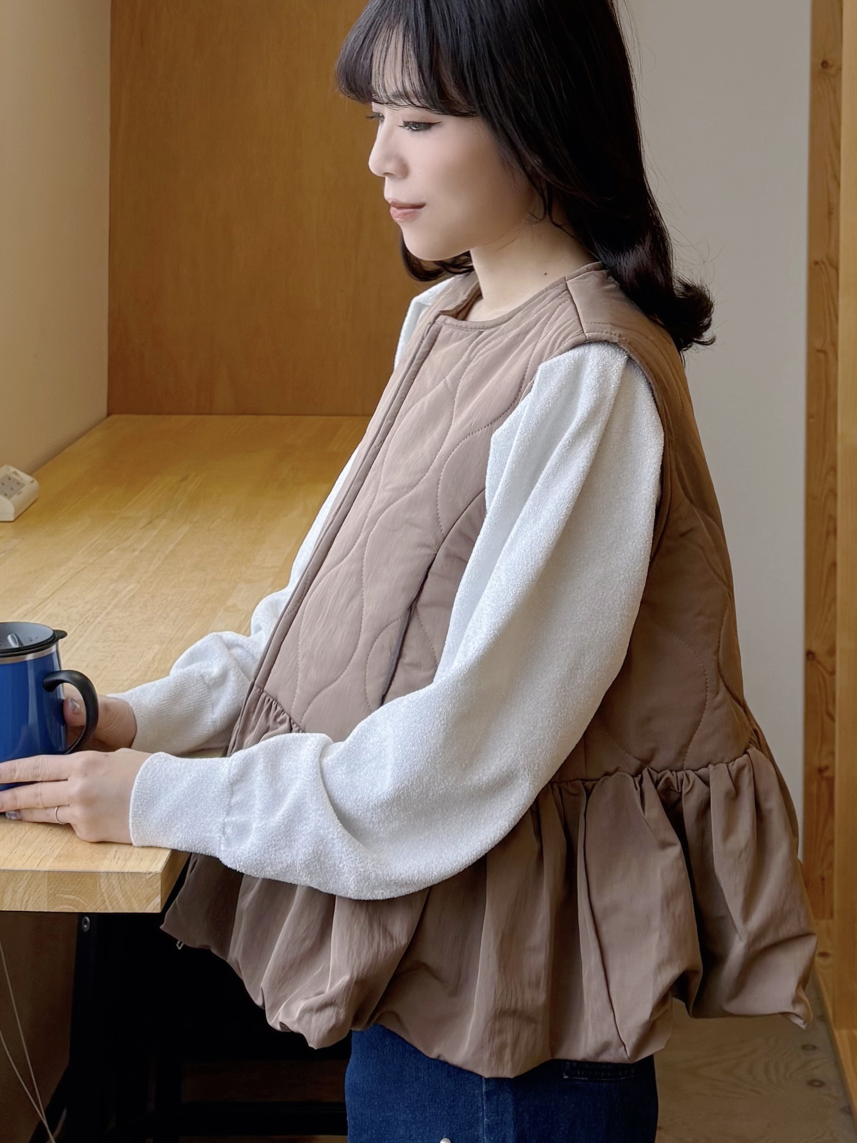 SpecialPrice•3色•波浪紋夾綿傘擺背心外套