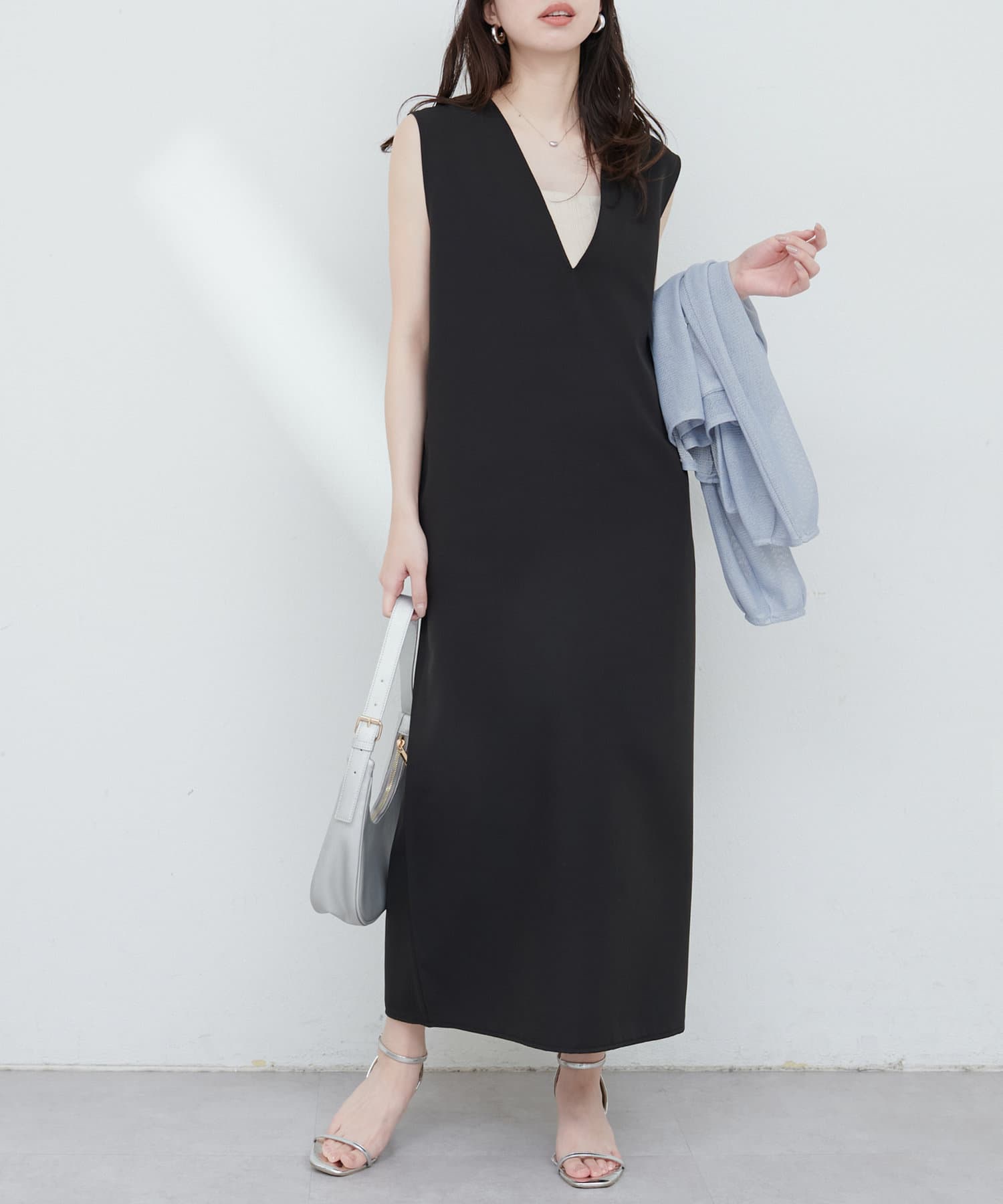 V領有袋雪紡背心連身裙