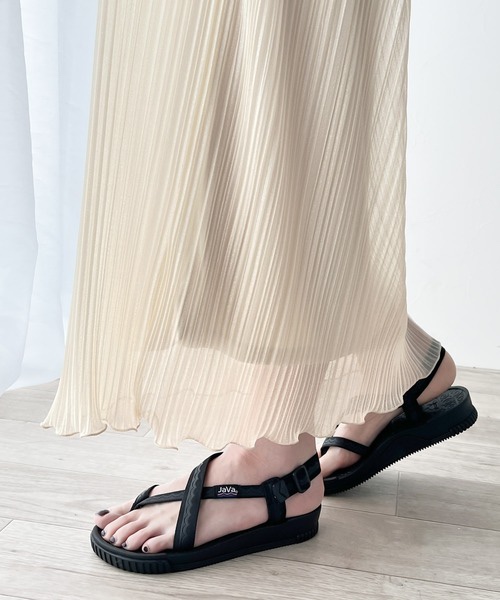 褶邊下襬圓光透明裙