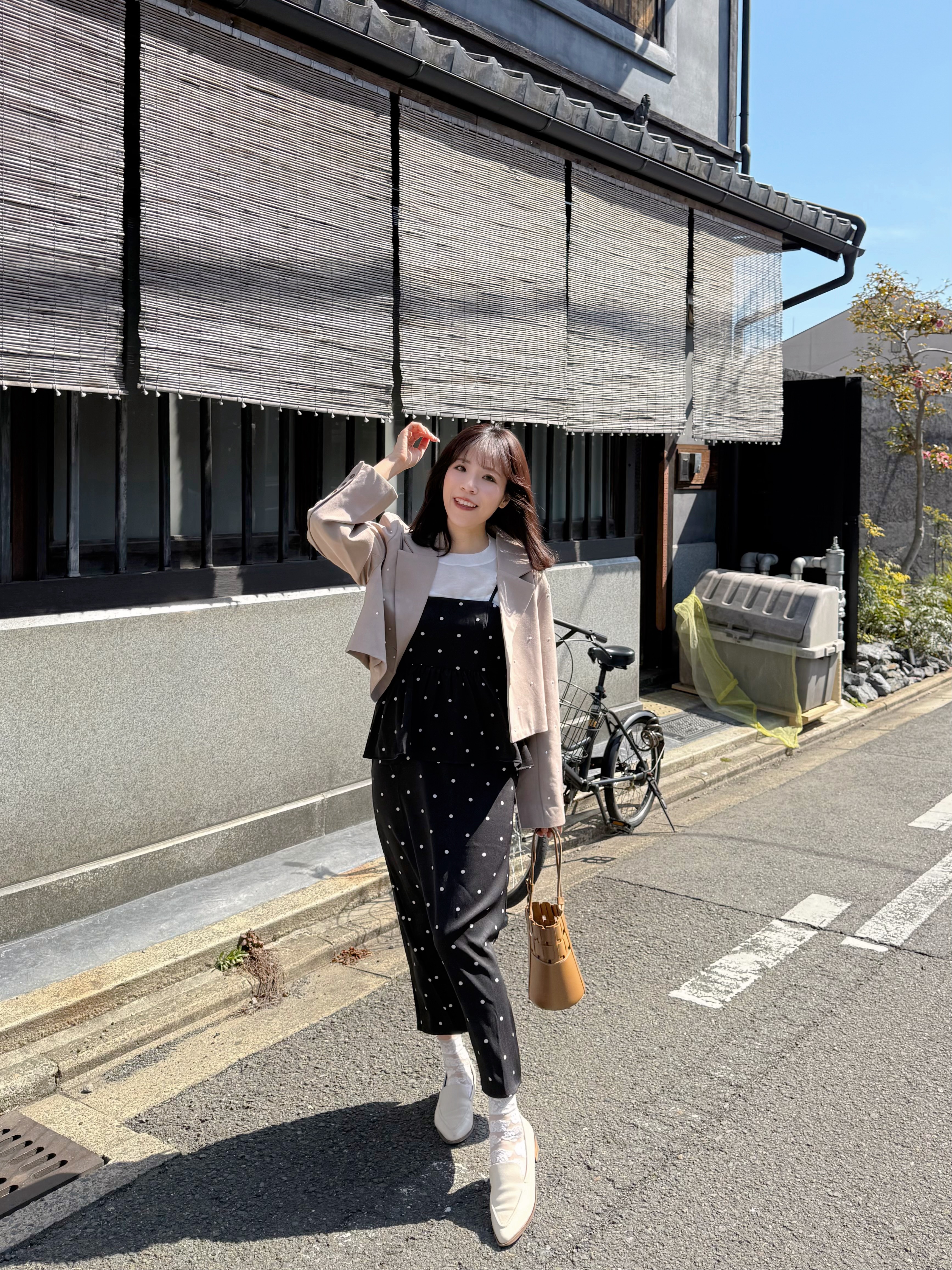 2色•珍珠點點短款西裝外套