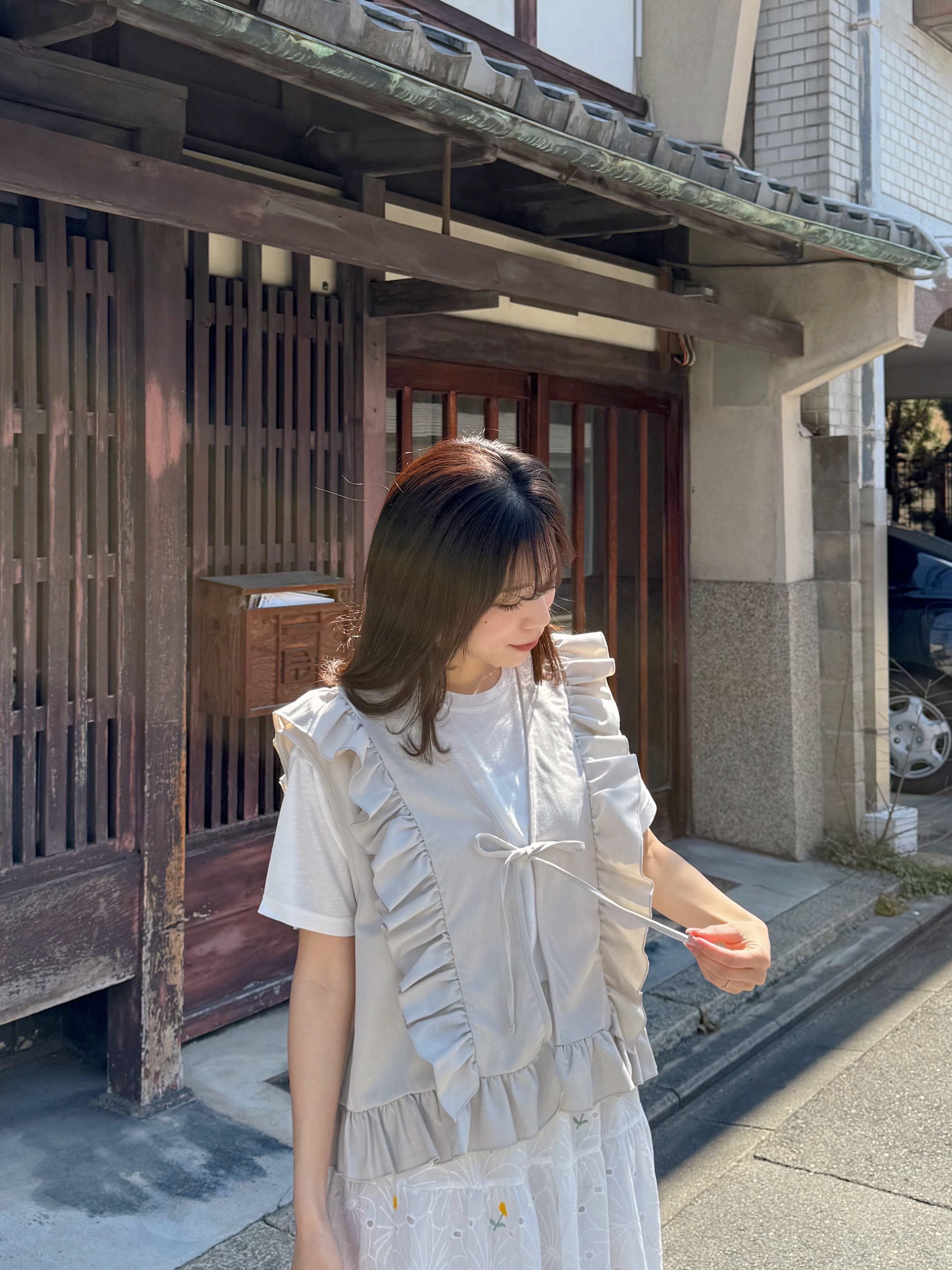 2色•波浪邊蝴蝶結背心