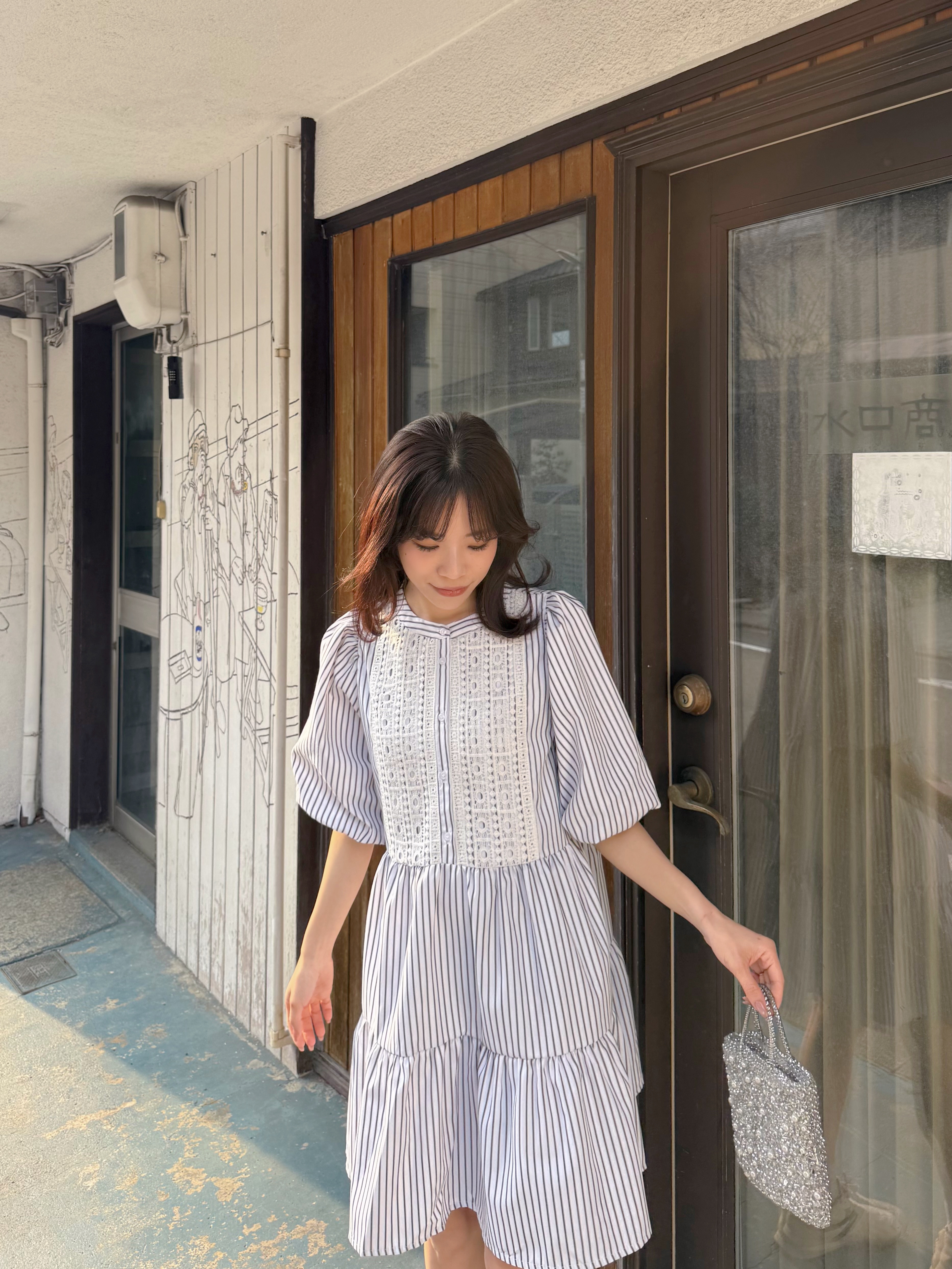 刺繡直條紋泡泡袖雪紡連身裙