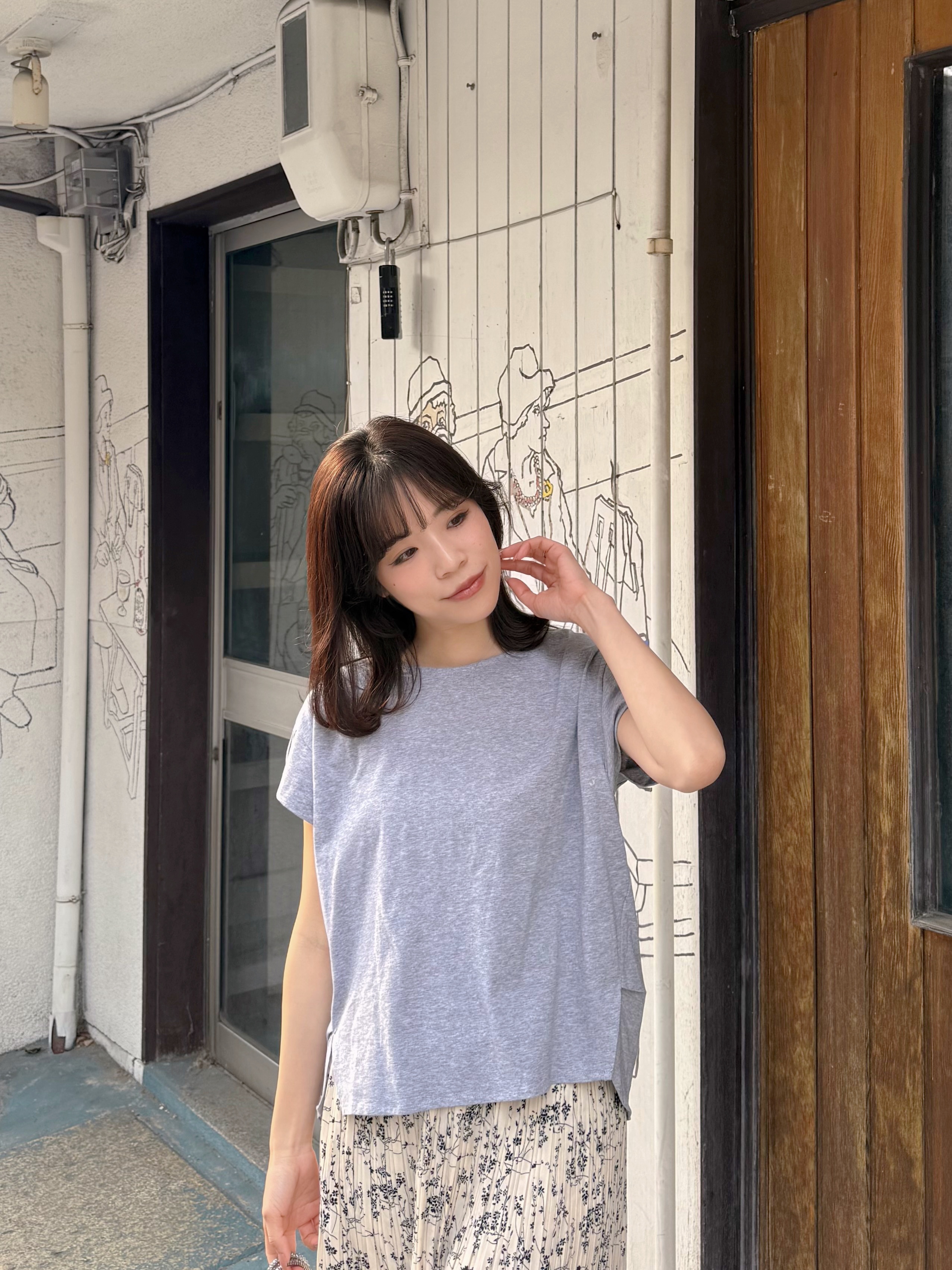 基礎款淨色花瓣手袖綿上衣