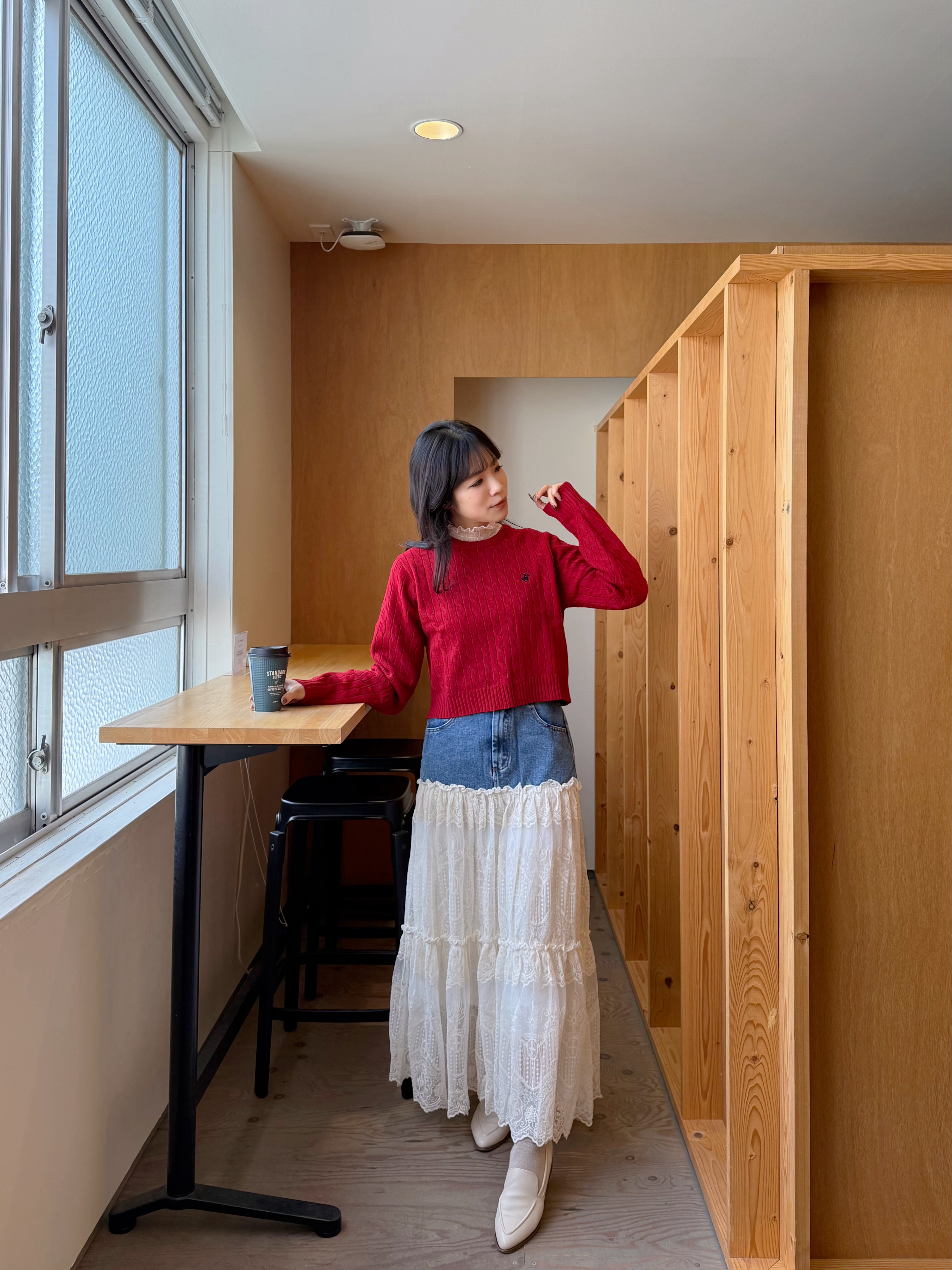 2色•牛仔拼蕾絲A line半身裙